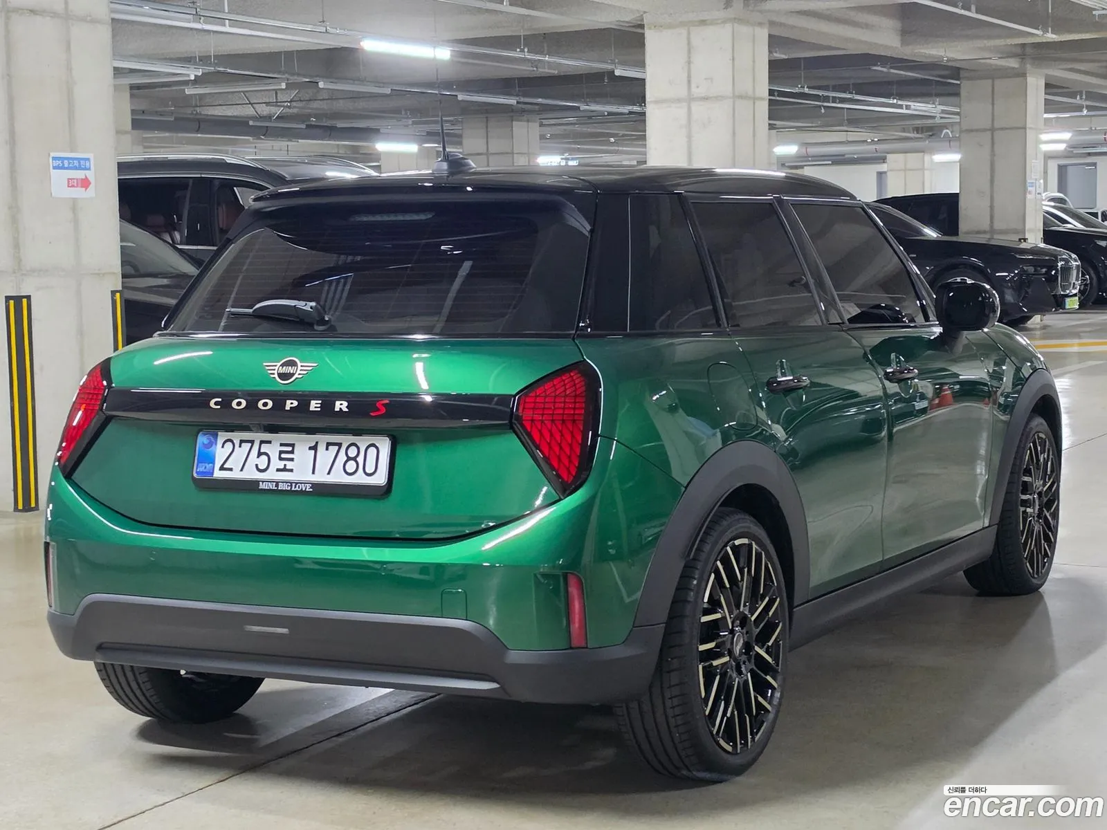 Mini Cooper S 2025 — 10
