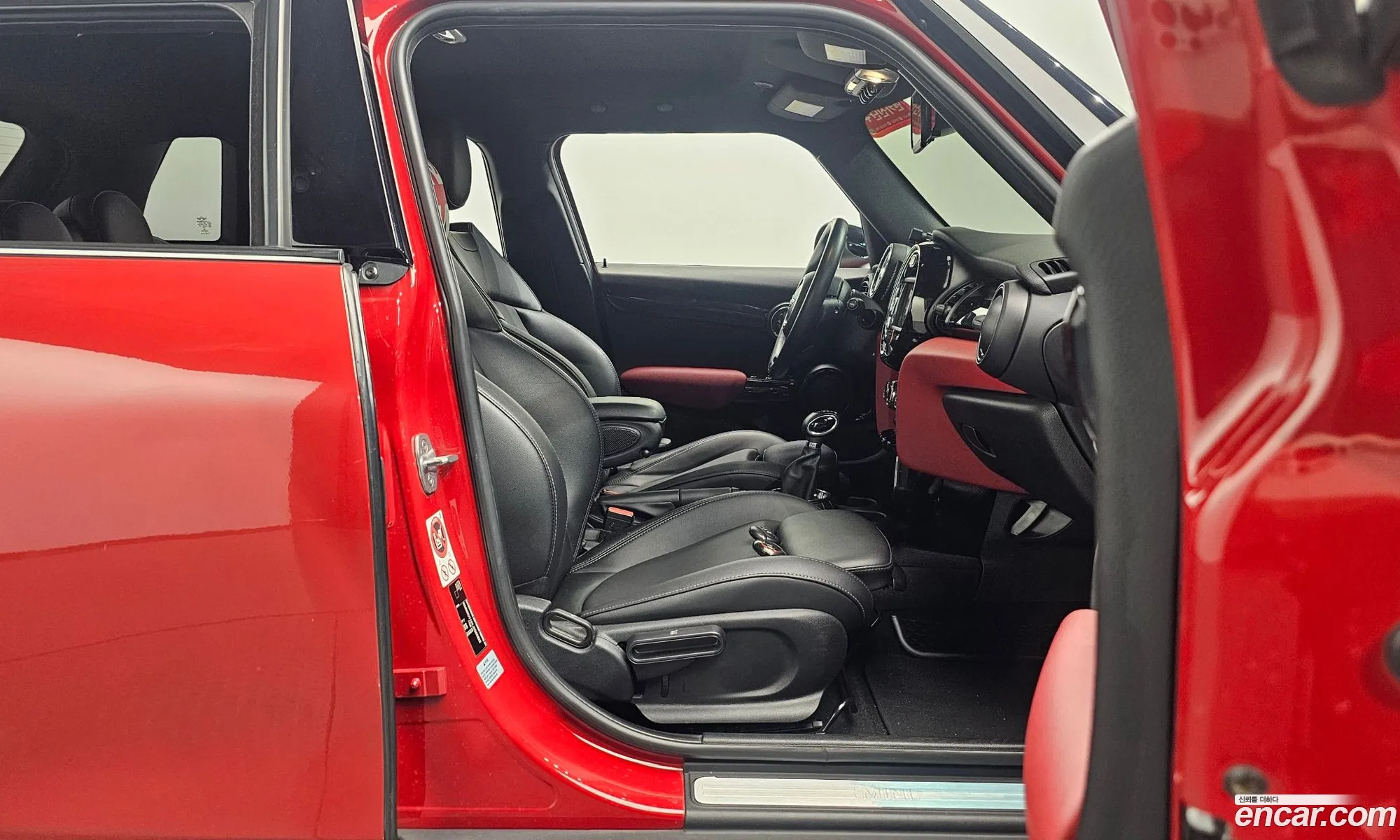 Mini Cooper 2017 WMWXU1101J2G05822 — 10