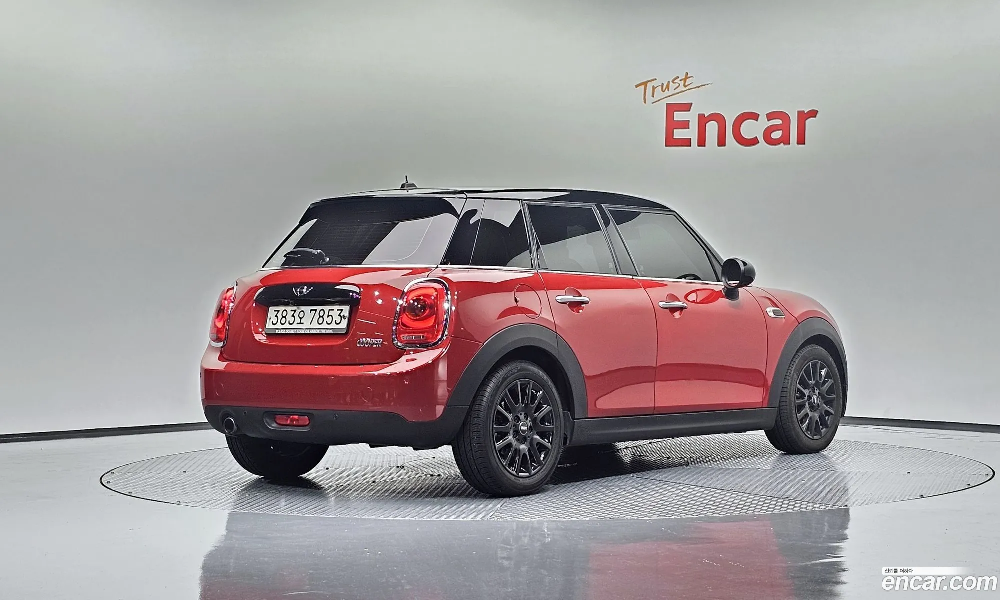 Mini Cooper 2017 WMWXU1101J2G05822 — 28