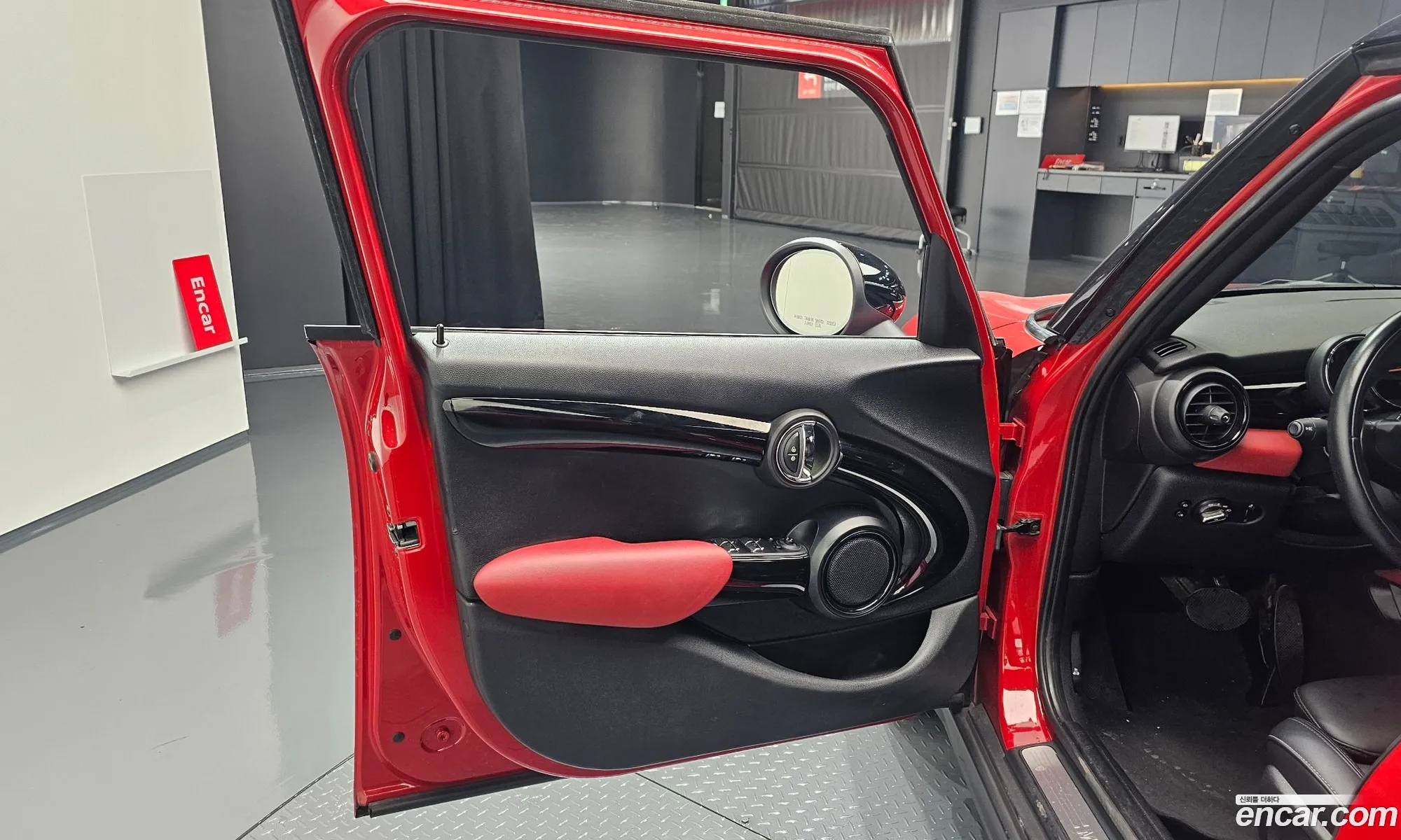 Mini Cooper 2017 WMWXU1101J2G05822 — 6