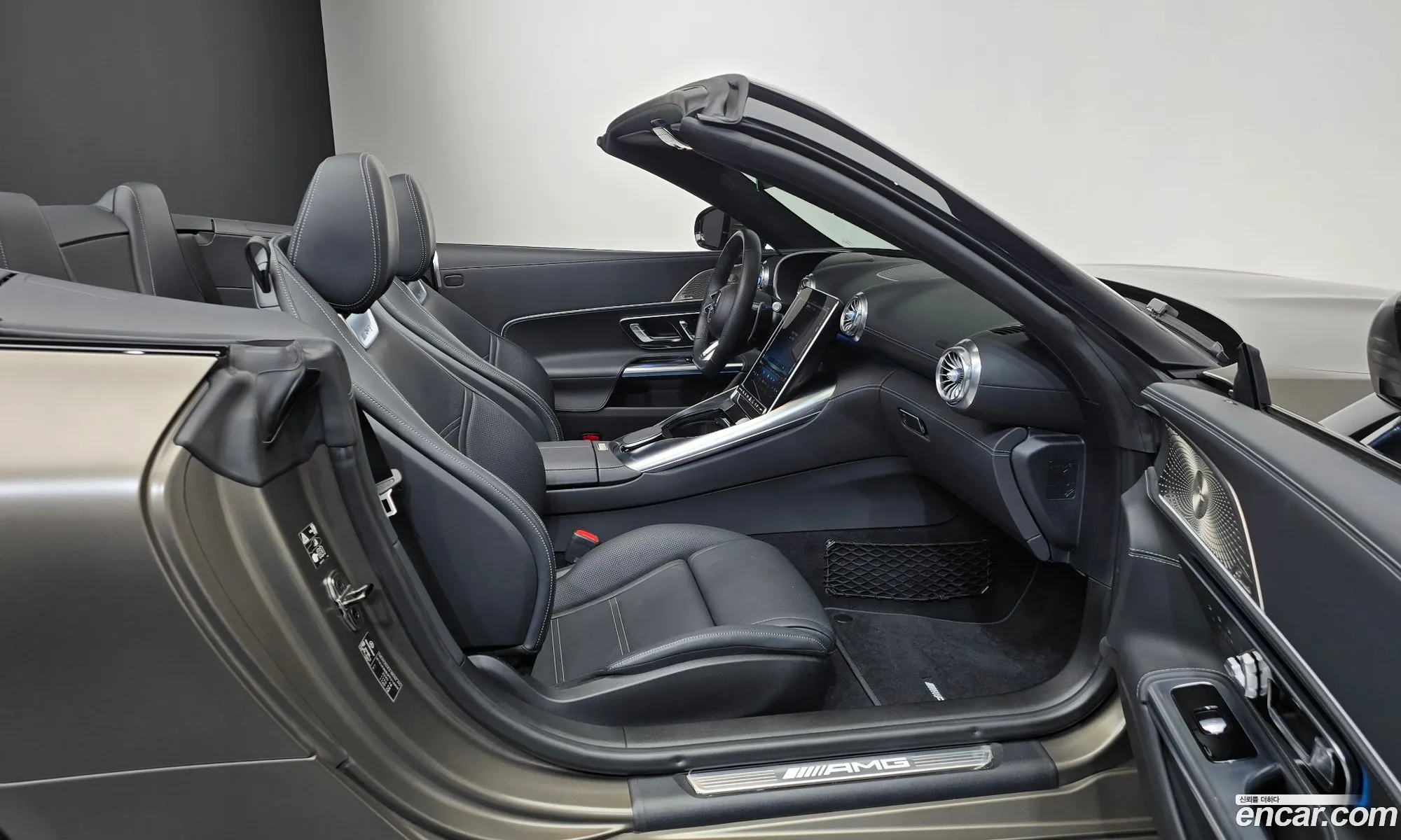 Mercedes-Benz SL-Class R232 2023 — 27