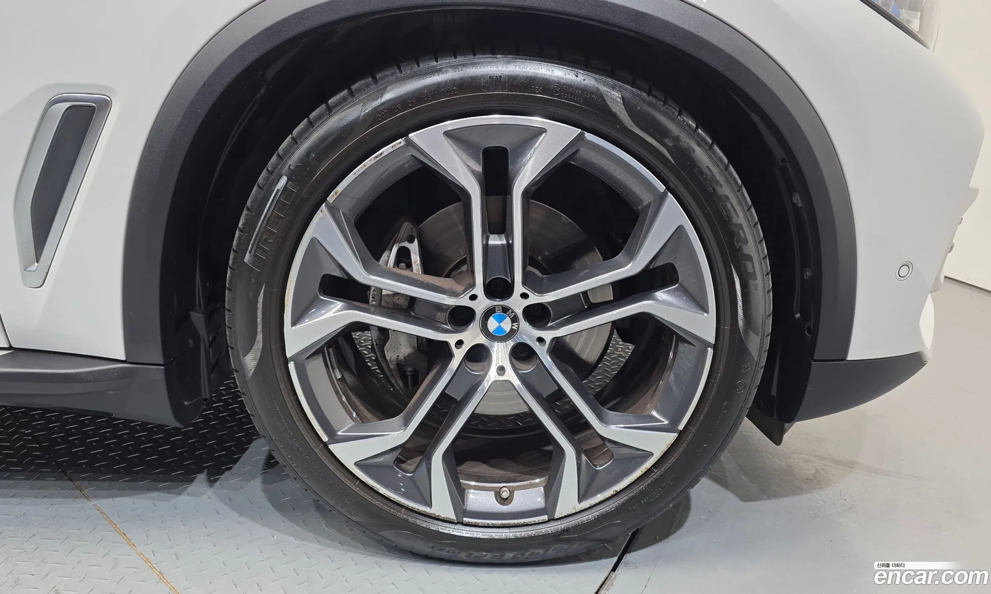 BMW X5 2022 — 10
