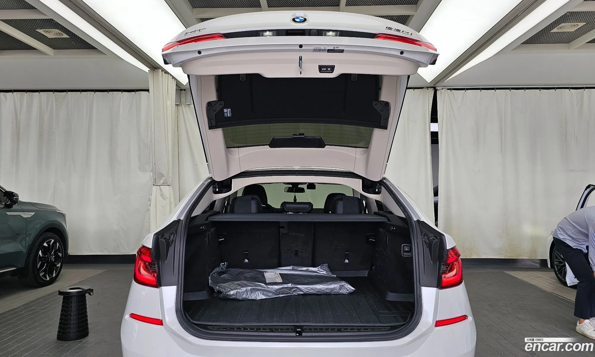 BMW 6 Series GT 2023 — 3