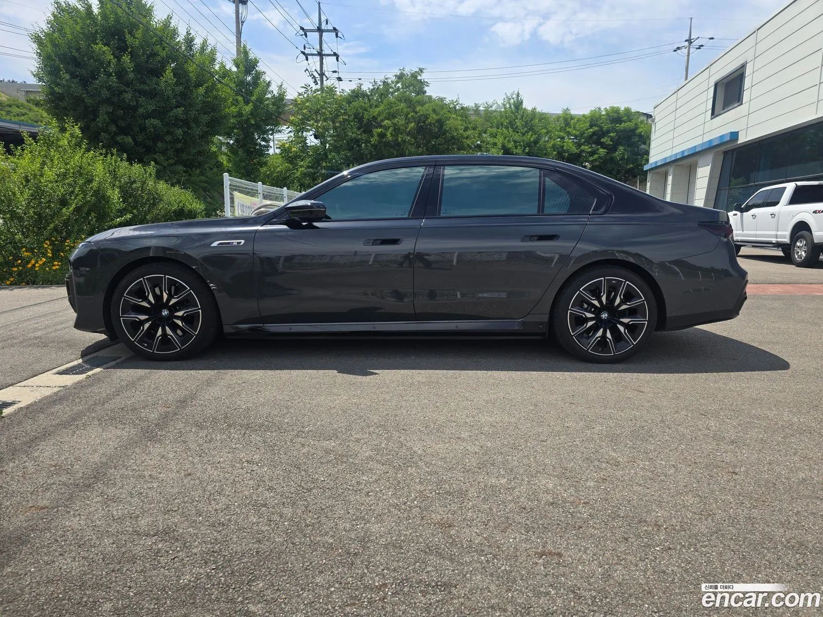 BMW i7 2025 — 10