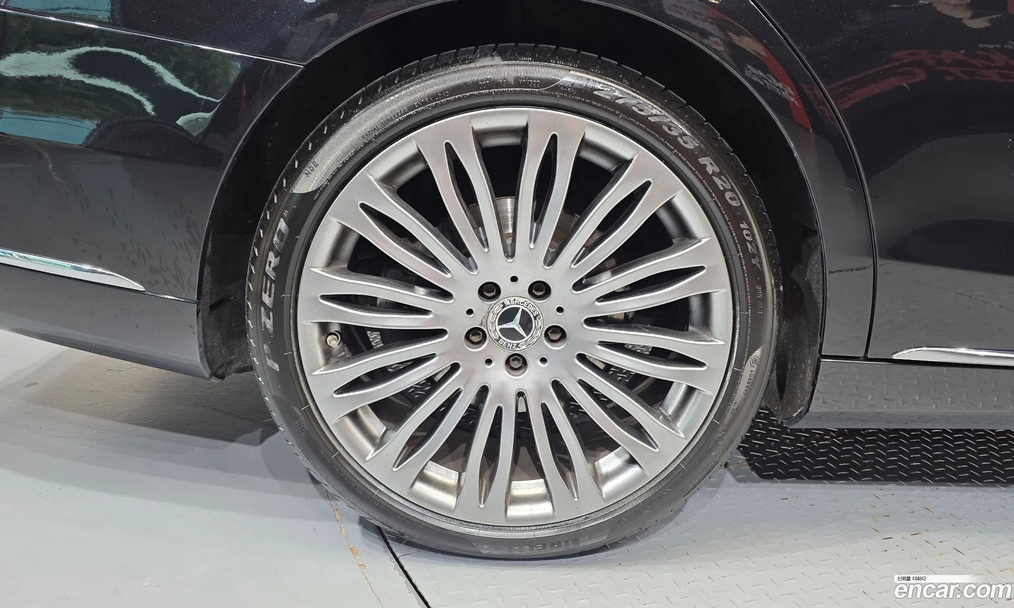 Mercedes-Benz S-Class W222 2019 — 26