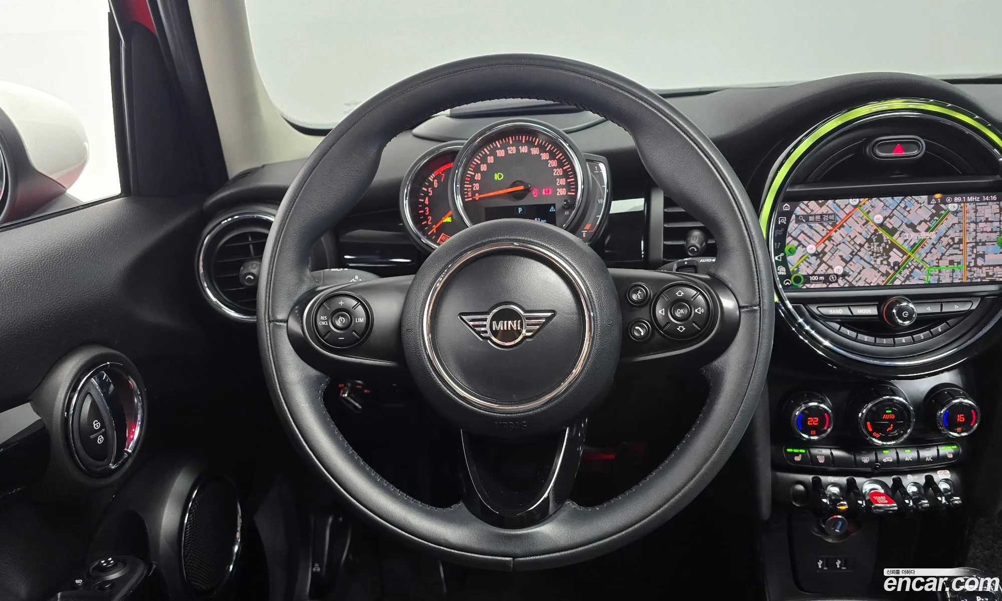 Mini Cooper 2020 — 15