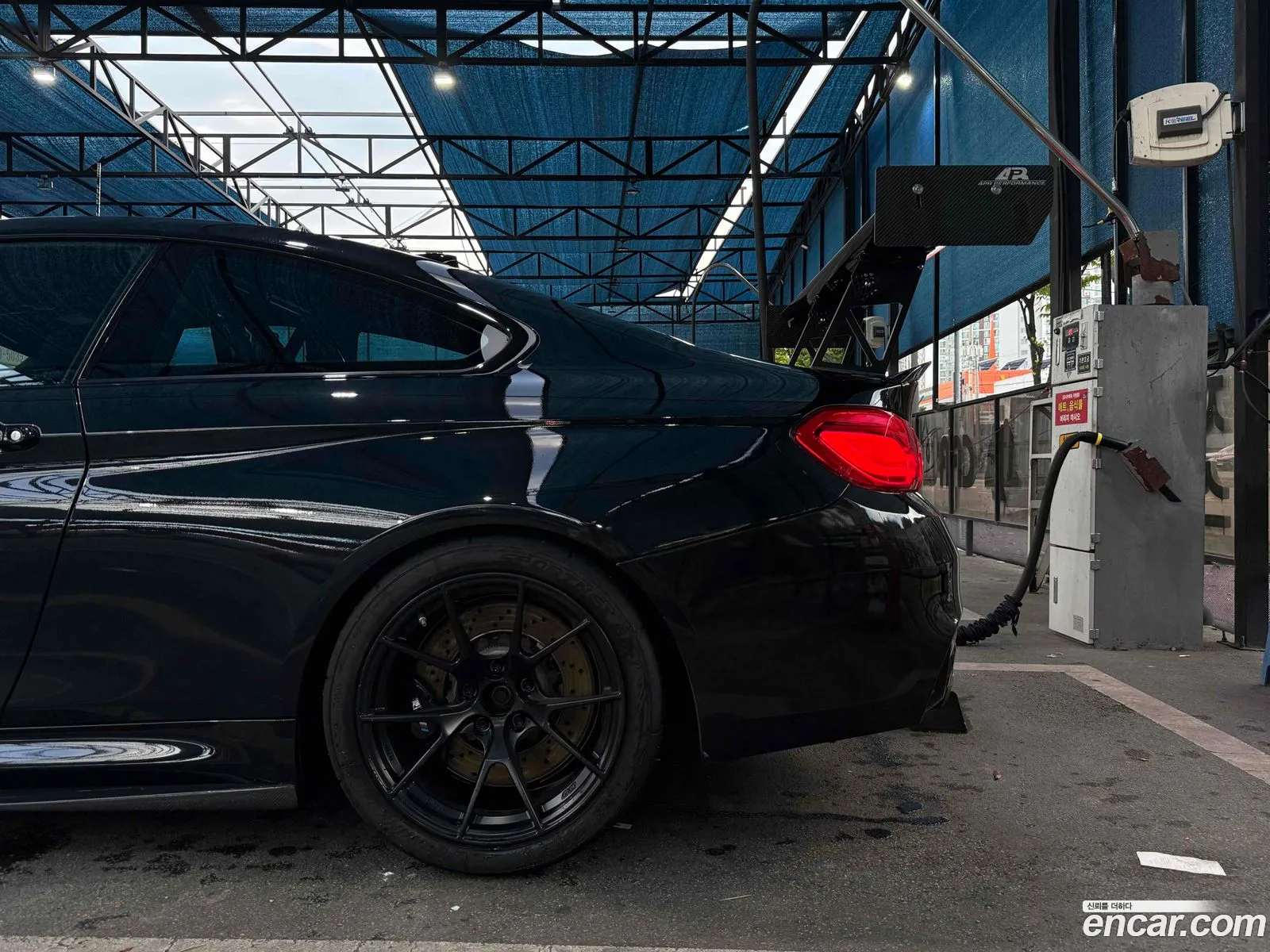 BMW M4 2018 — 14