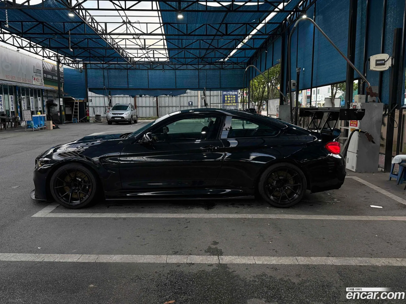 BMW M4 2018 — 12