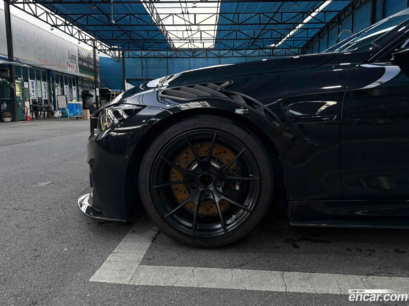 BMW M4 2018 — 18
