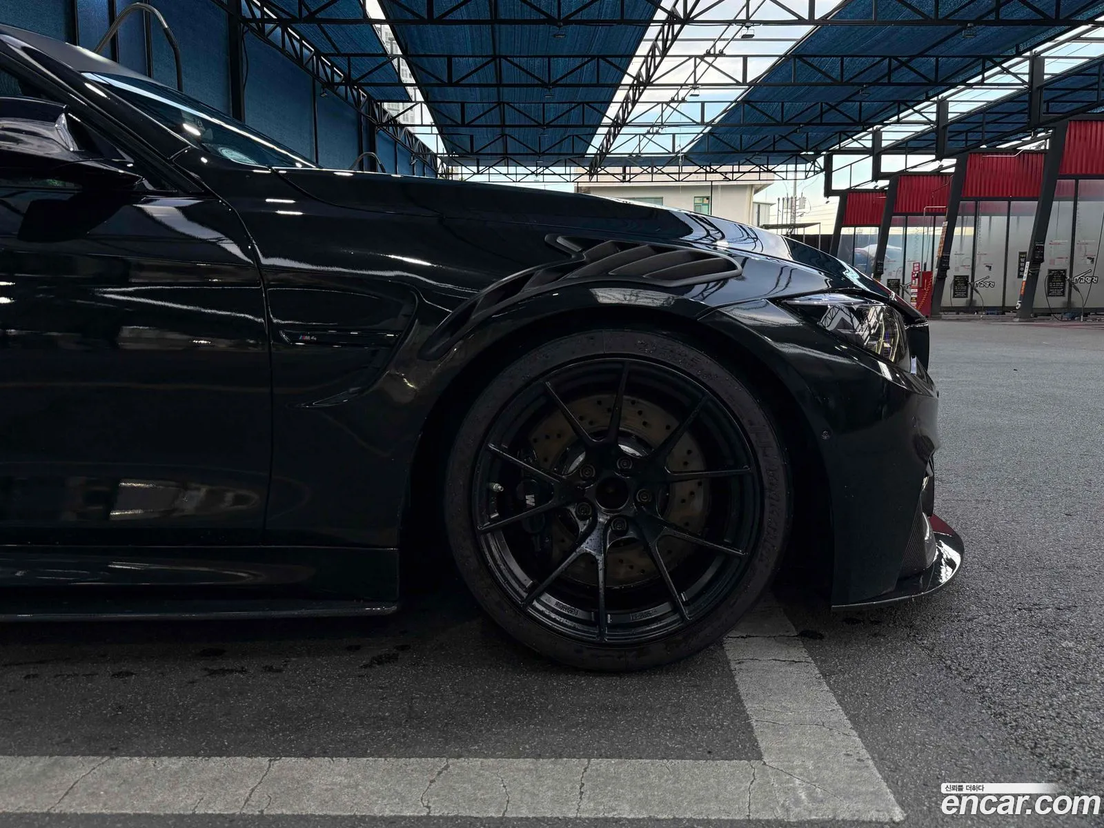 BMW M4 2018 — 13
