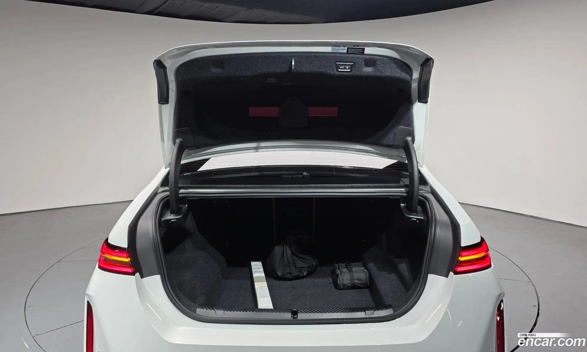 BMW M5 2025 WBS81FK09SCT95340 — 9