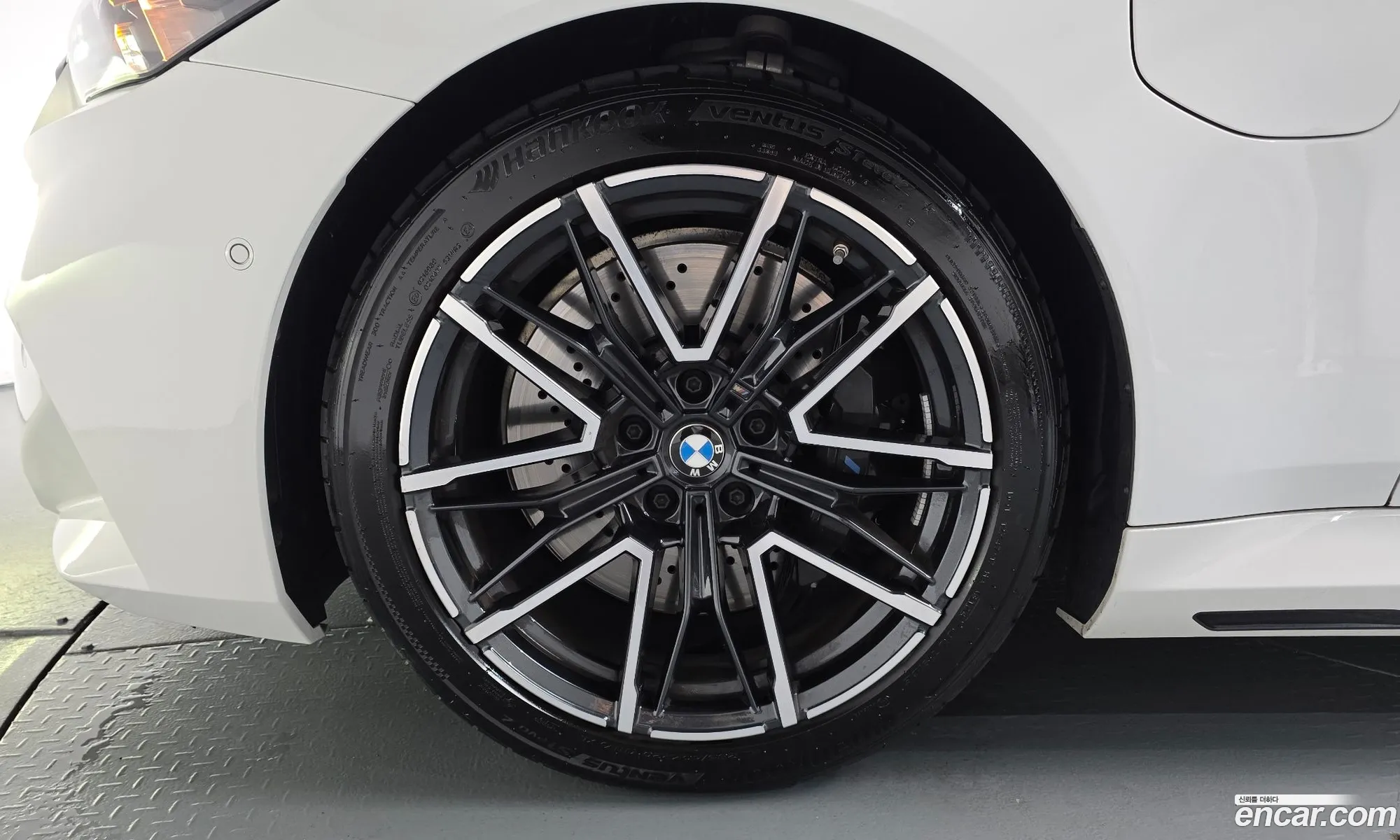 BMW M5 2025 WBS81FK09SCT95340 — 2