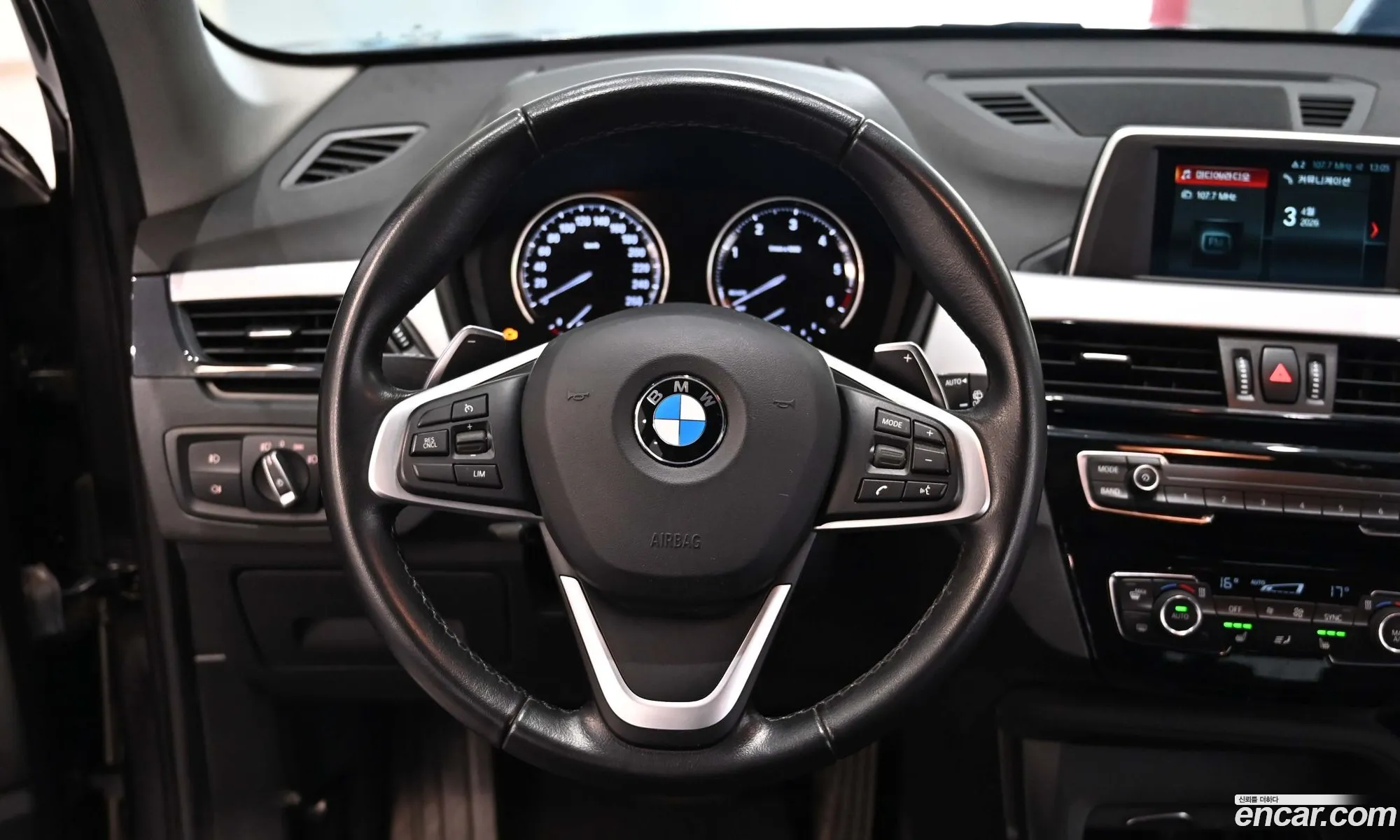 BMW X1 2019 — 12