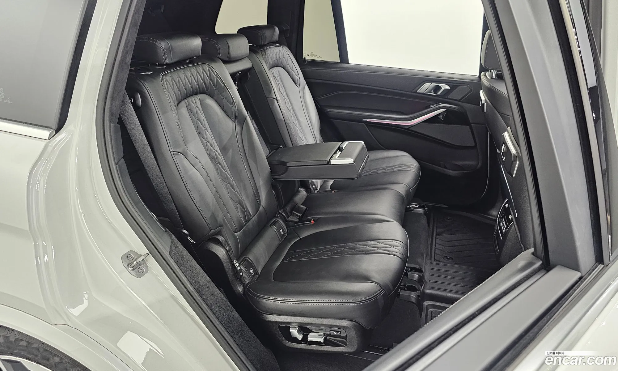 BMW X7 2024 — 8
