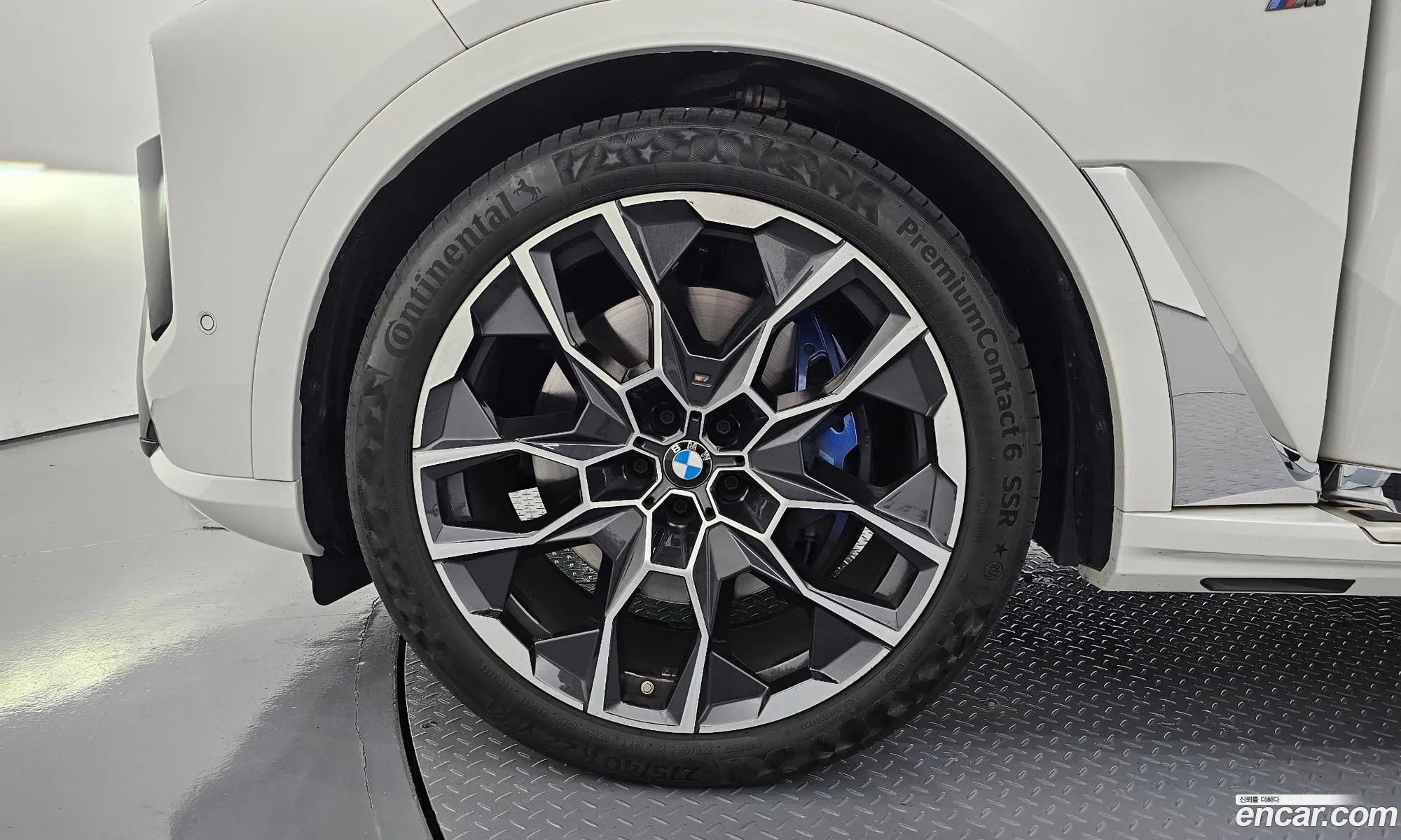 BMW X7 2024 — 18