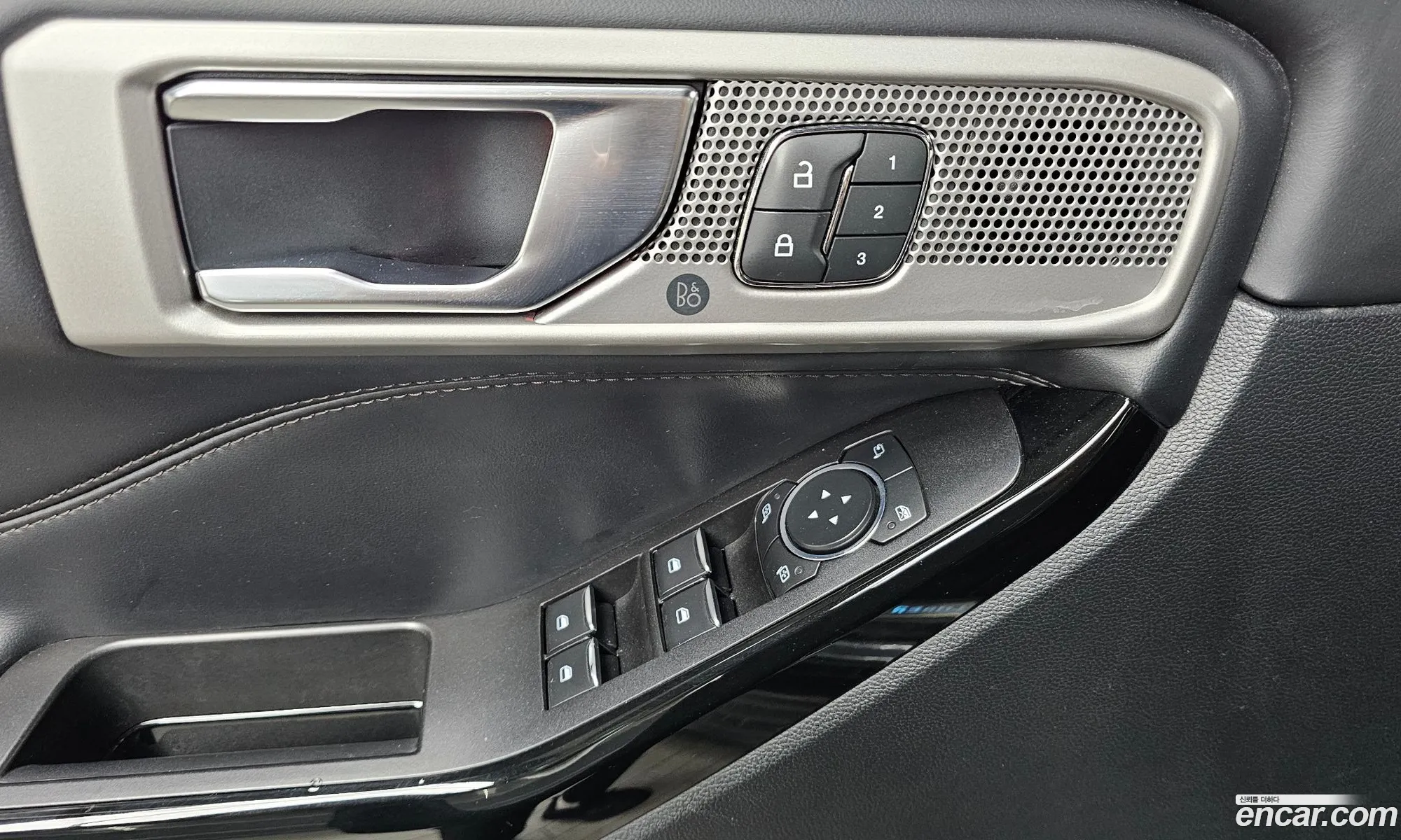 Ford Explorer 6th Gen 2021 1FM5K8HC7MGC01979 — 26