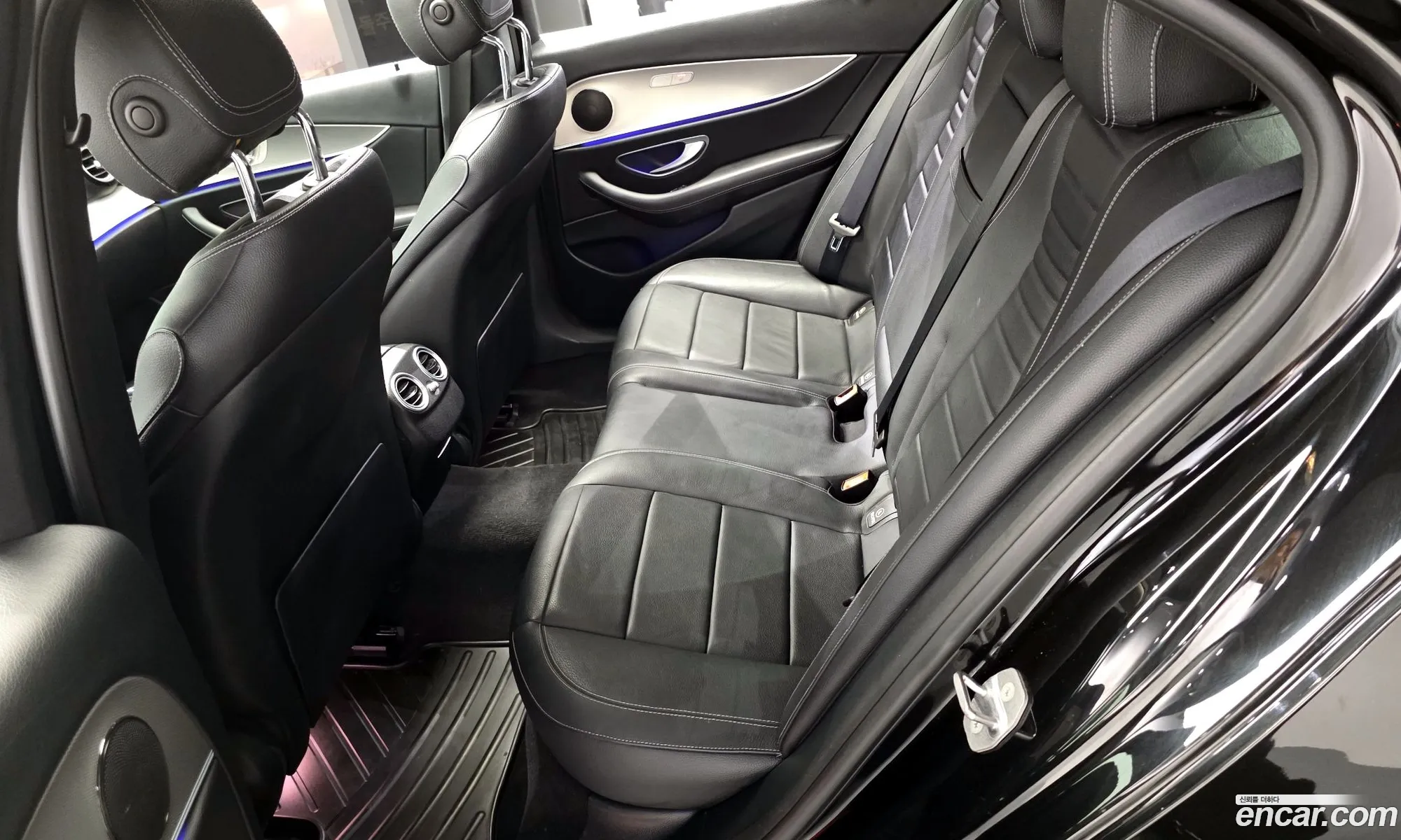 Mercedes-Benz E-Class W213 2017 WDDZF4CB5HA111679 — 9