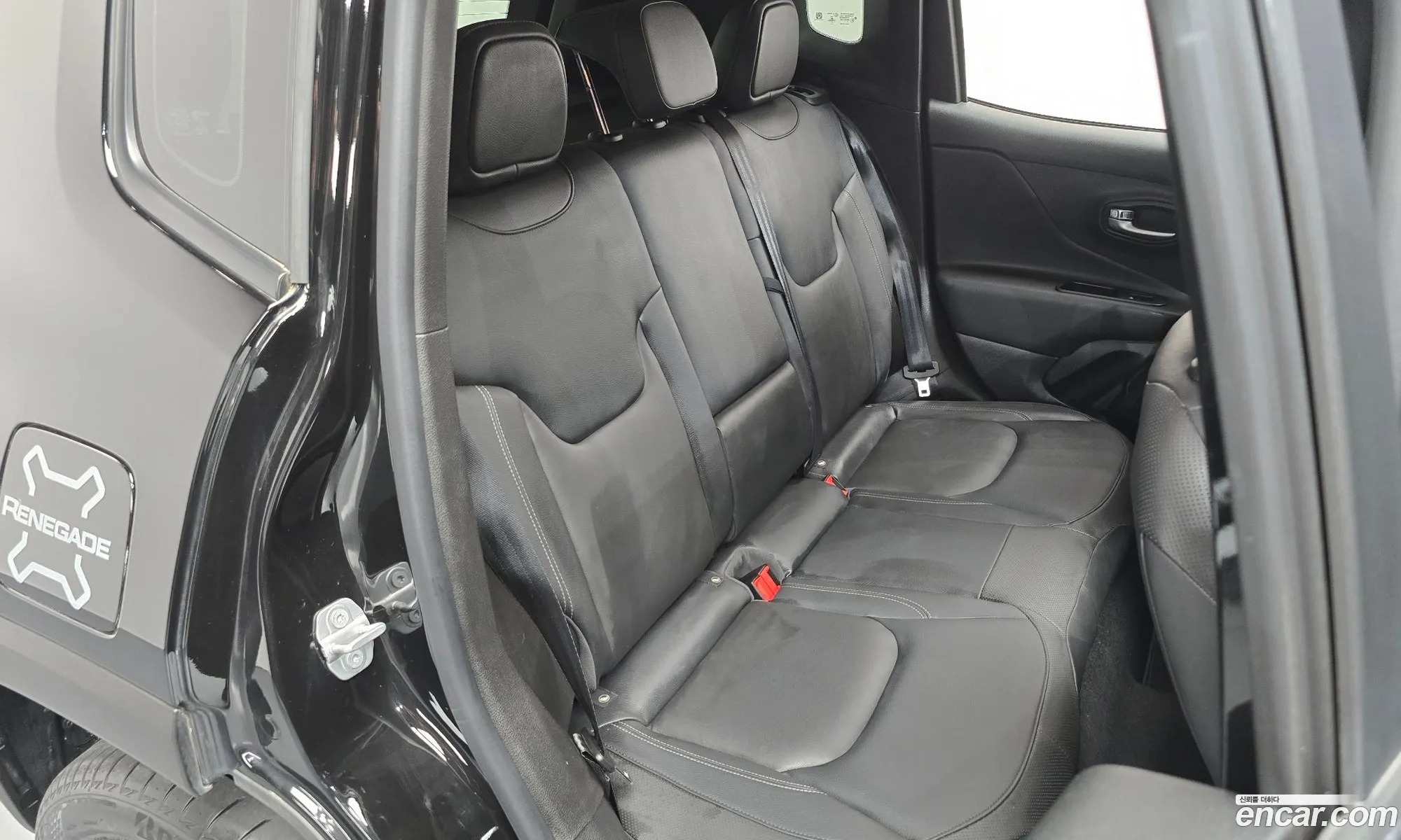 Jeep Renegade 2022 — 12