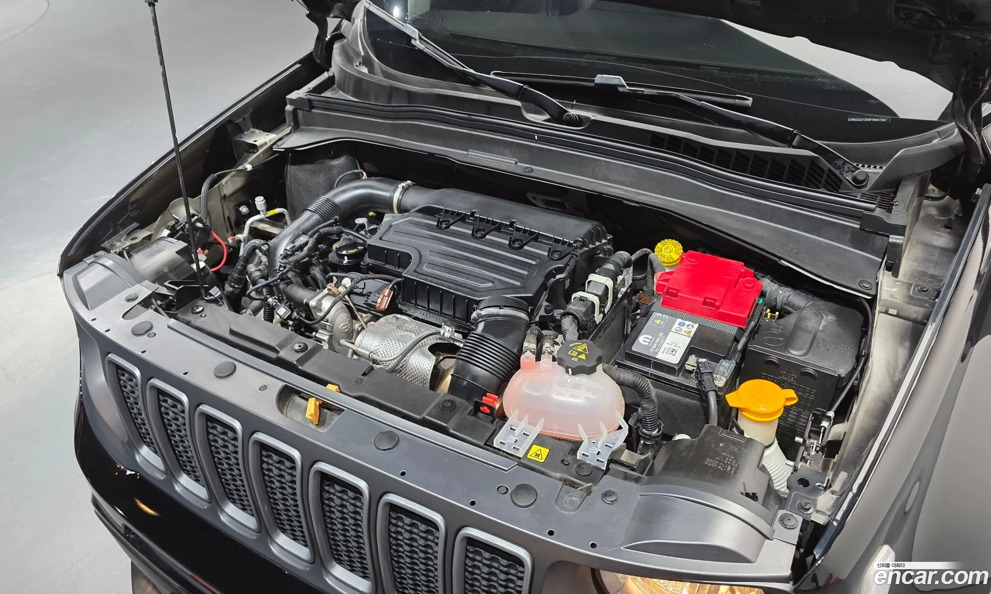 Jeep Renegade 2022 — 16