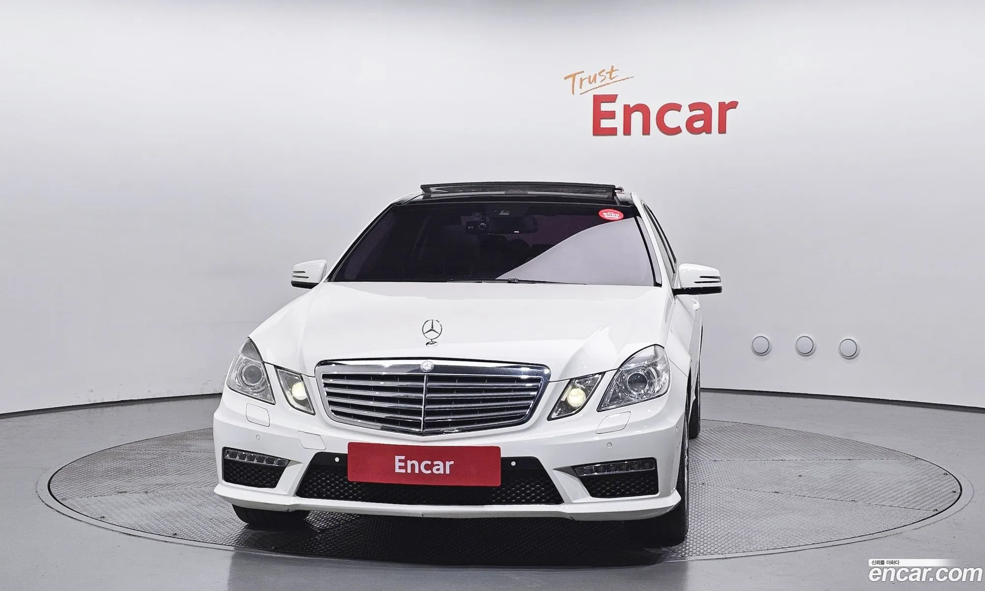 Mercedes-Benz E-Class W212 2012 WDDHF5FB7CA619285 — 10