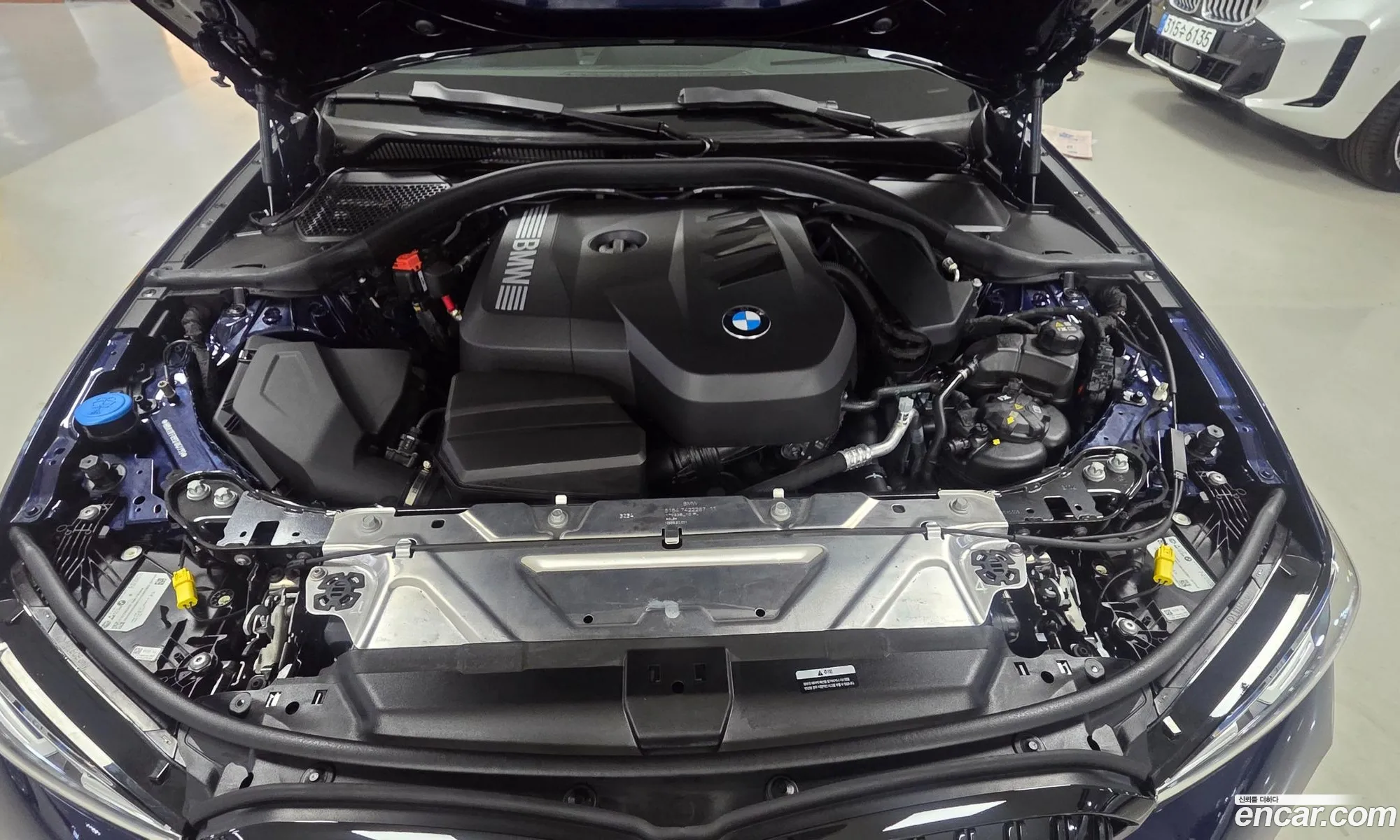 BMW 3 Series 2025 — 3