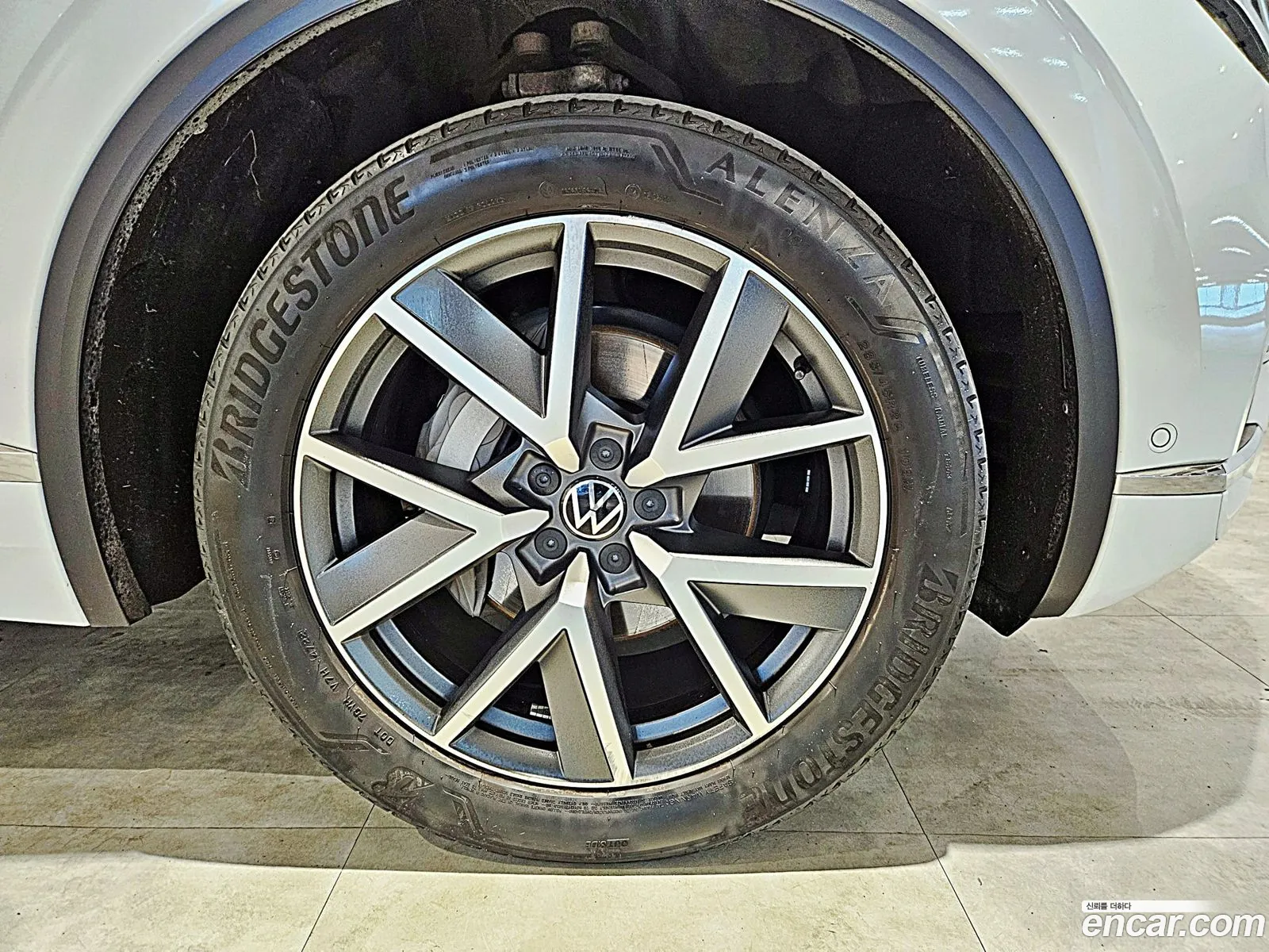 Volkswagen Touareg 2023 — 6