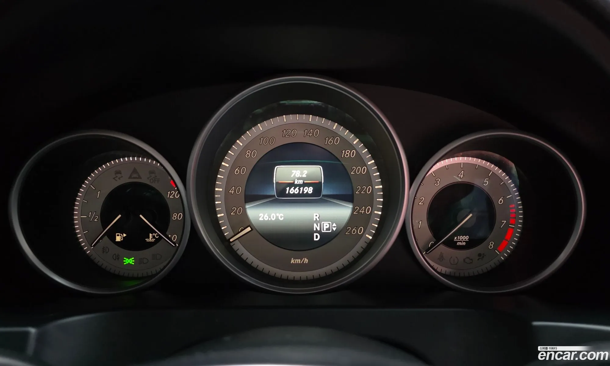 Mercedes-Benz E-Class W212 2015 WDDKK3EF0GF330462 — 10