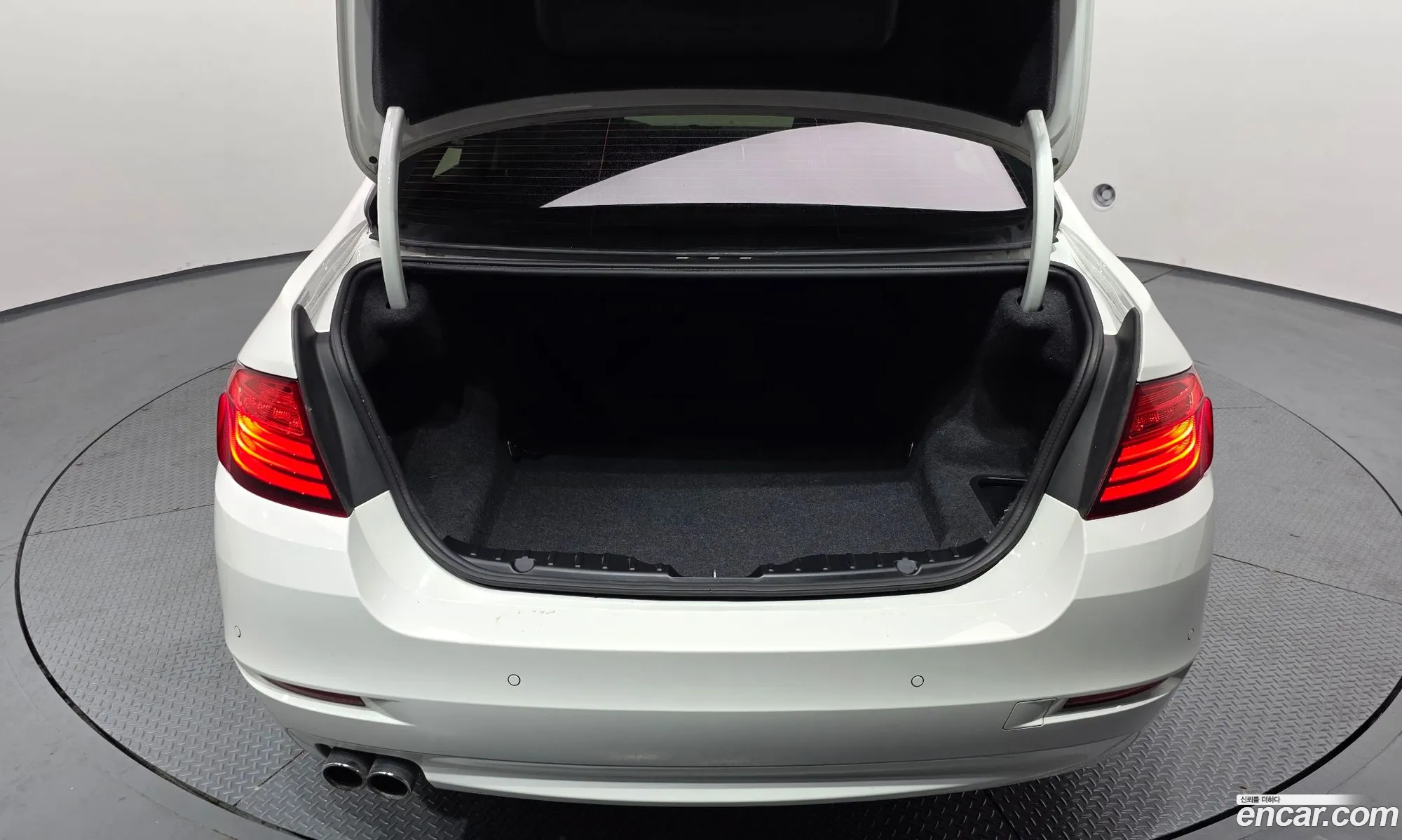 BMW 5 Series 2015 — 13