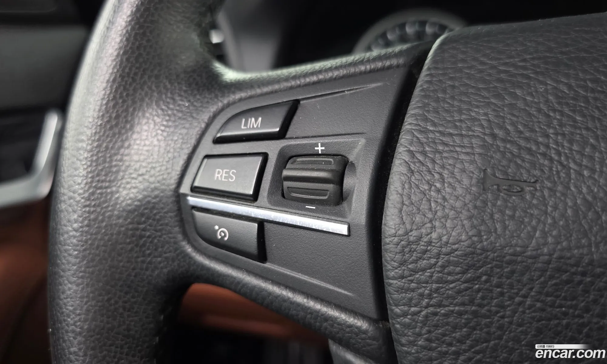 BMW 5 Series 2015 — 17