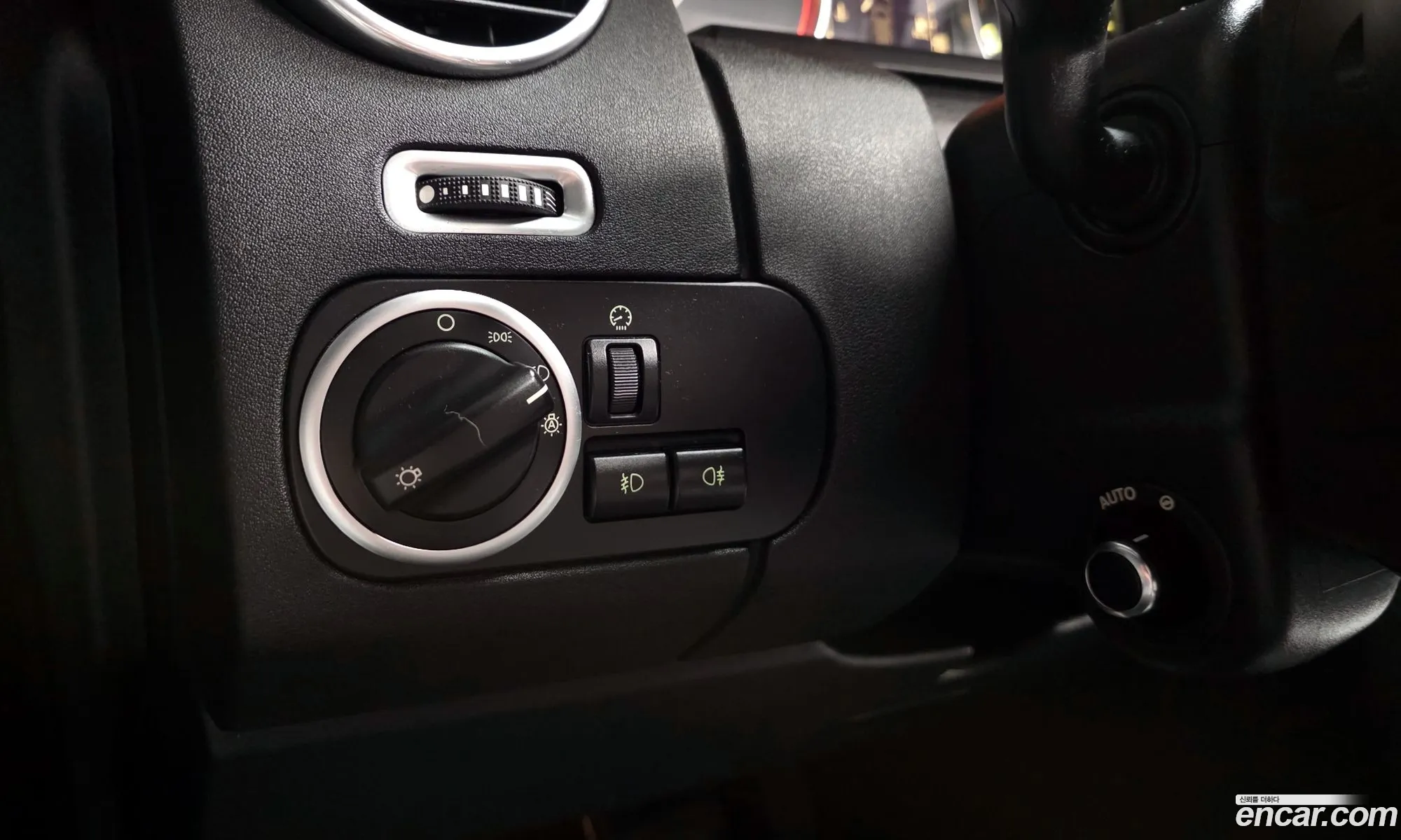 Land Rover Discovery 4 2015 SALLAAAG6FA775869 — 16