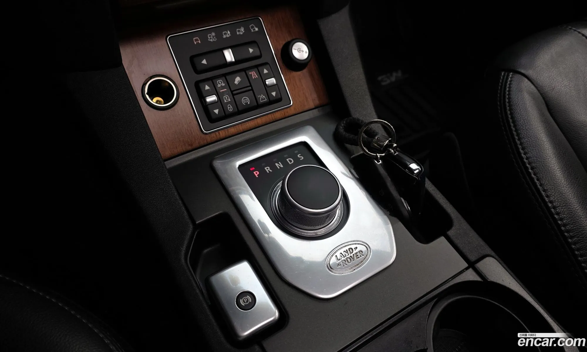 Land Rover Discovery 4 2015 SALLAAAG6FA775869 — 13