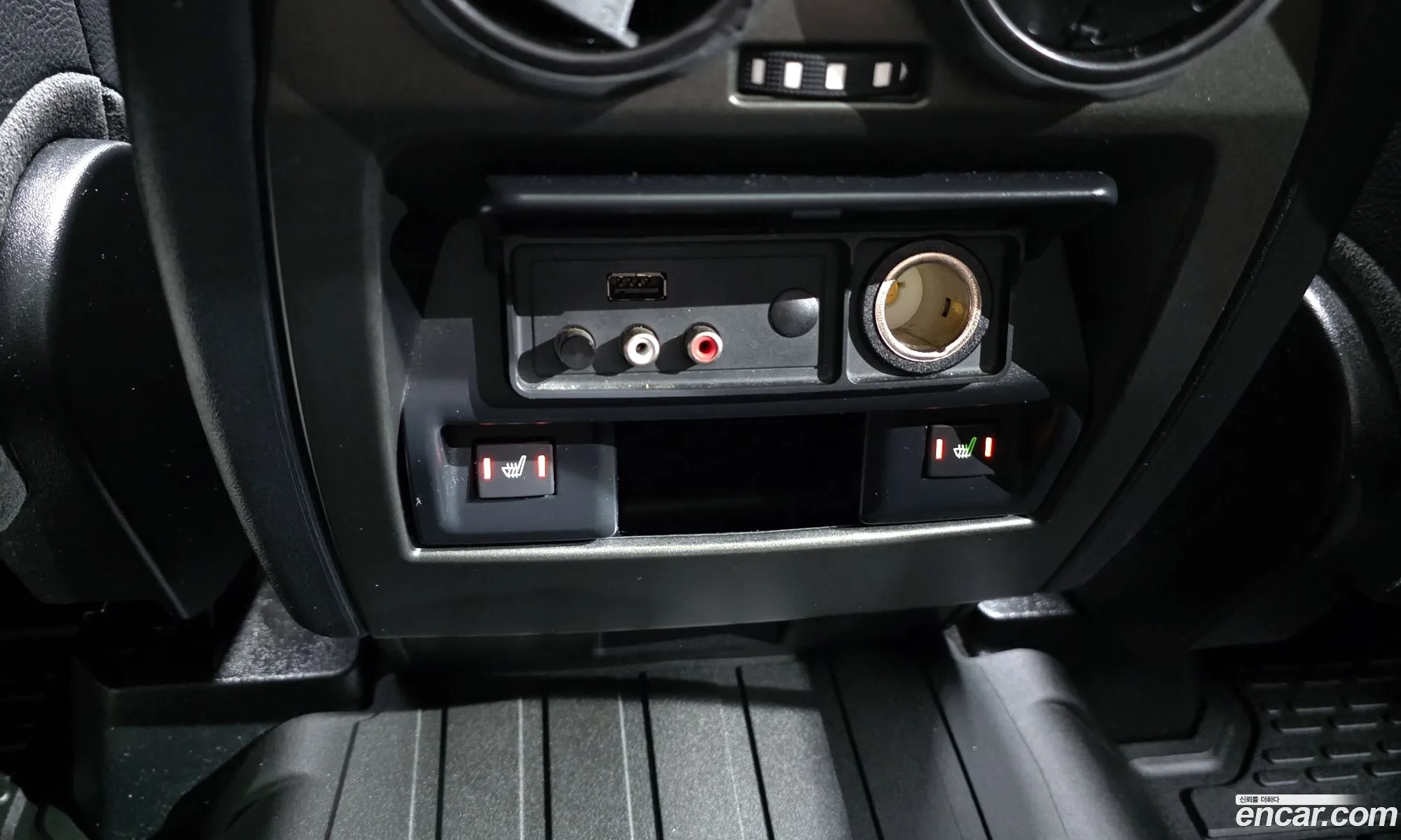 Land Rover Discovery 4 2015 SALLAAAG6FA775869 — 15