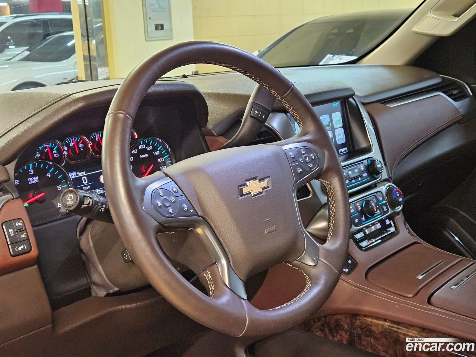 Chevrolet Suburban 2017 — 7