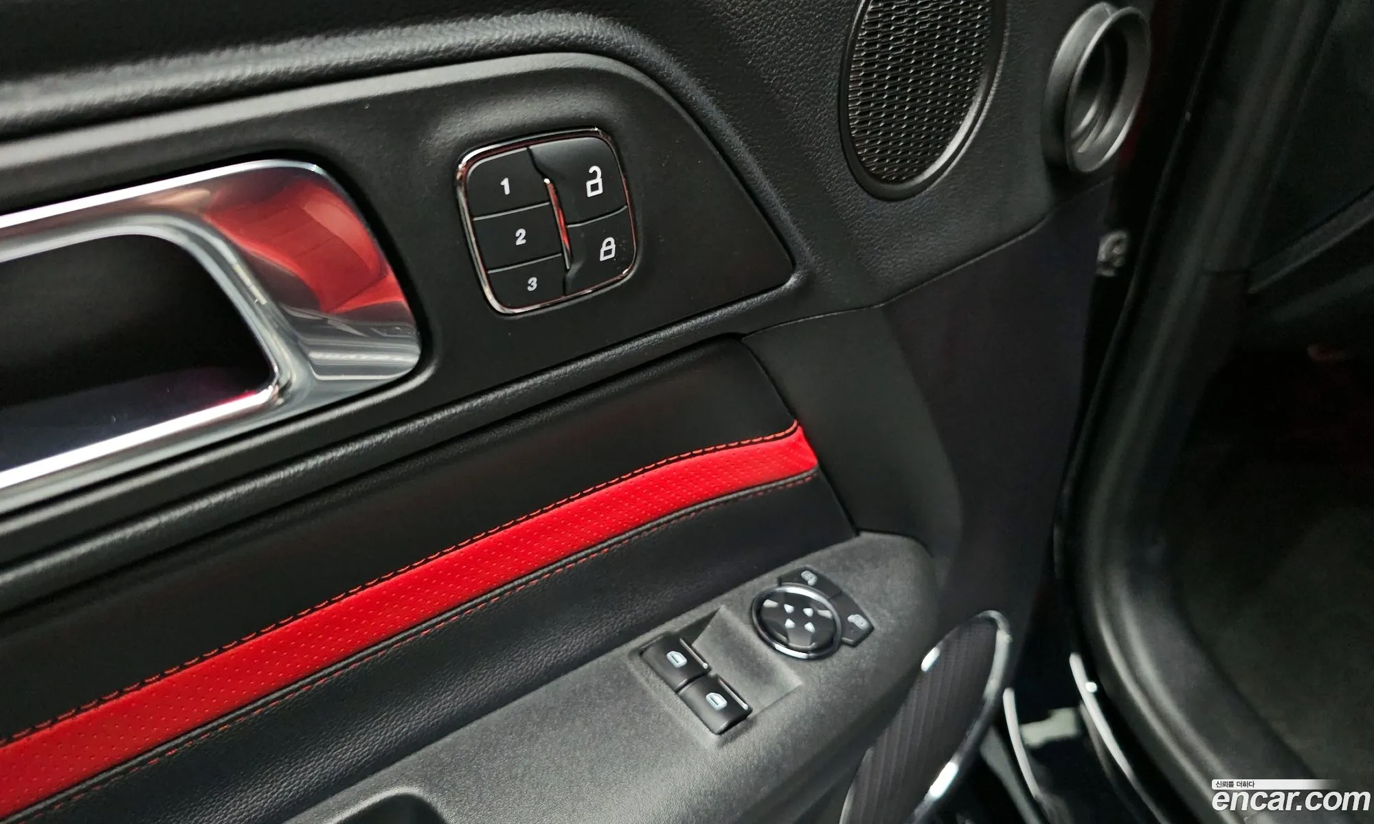 Ford Mustang 2018 — 19