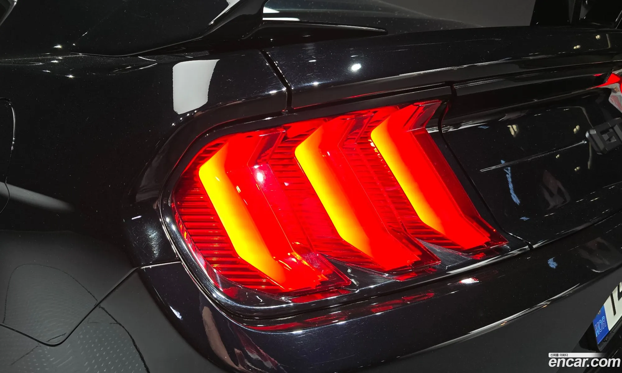 Ford Mustang 2018 — 18