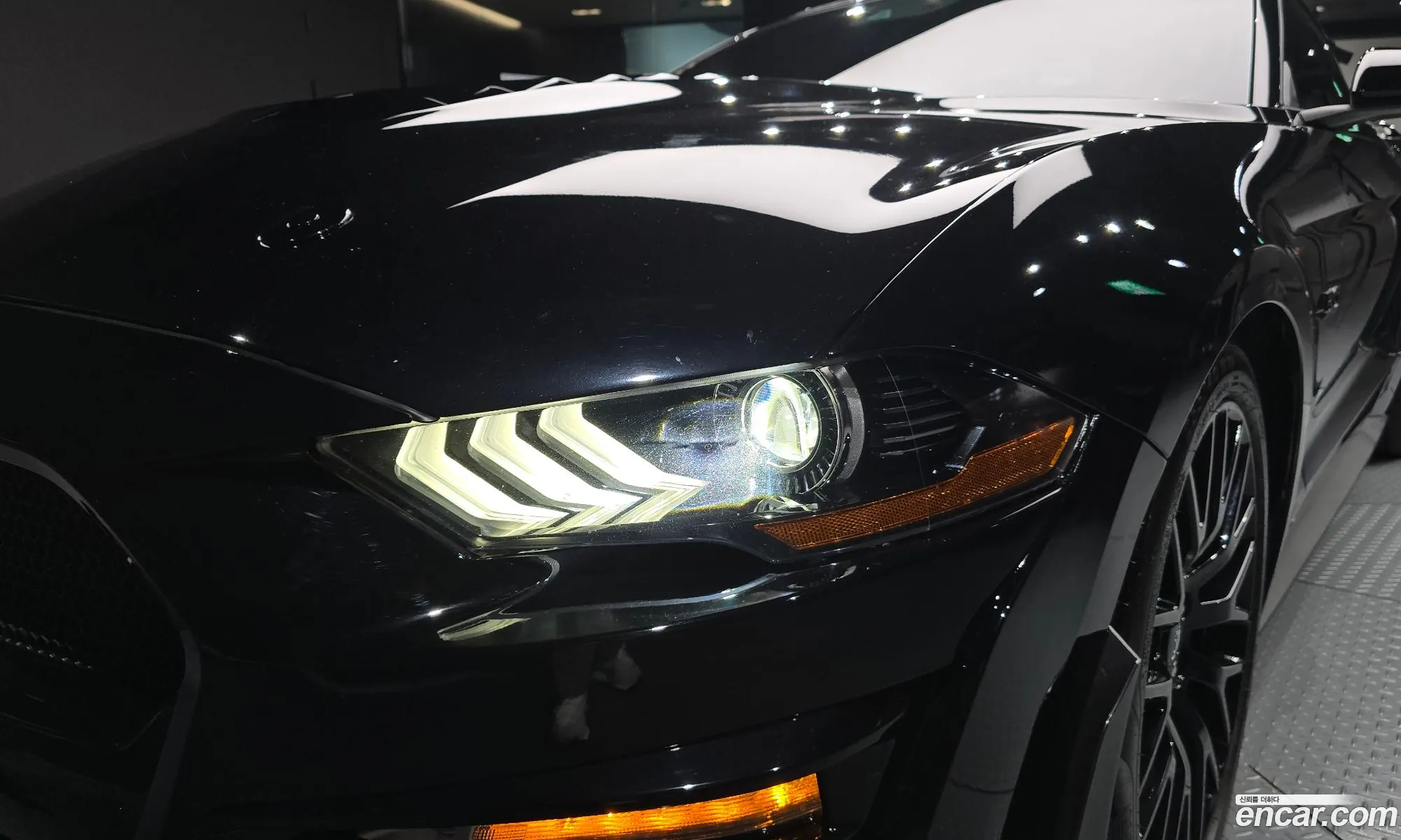 Ford Mustang 2018 — 17