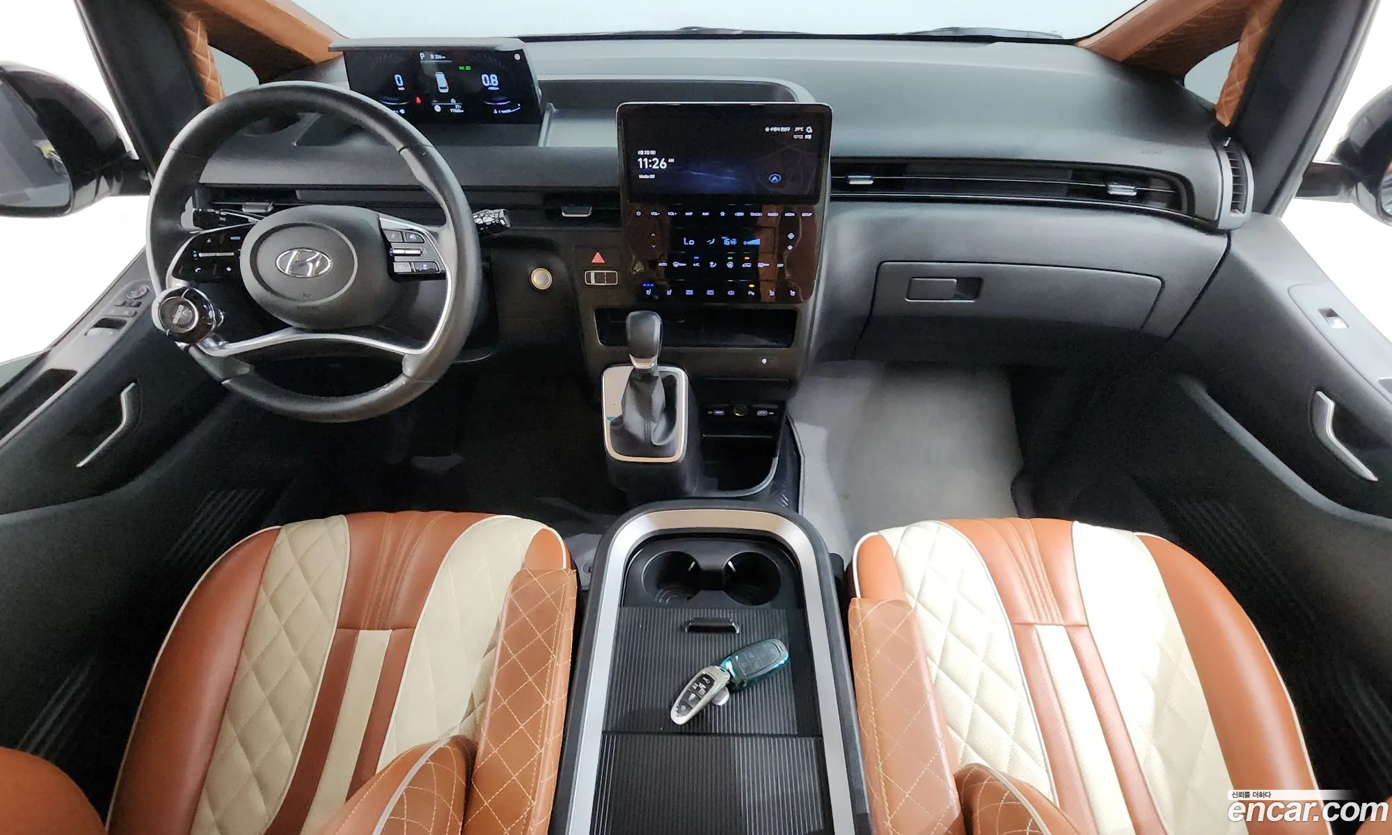 Hyundai Staria 2021 — 3