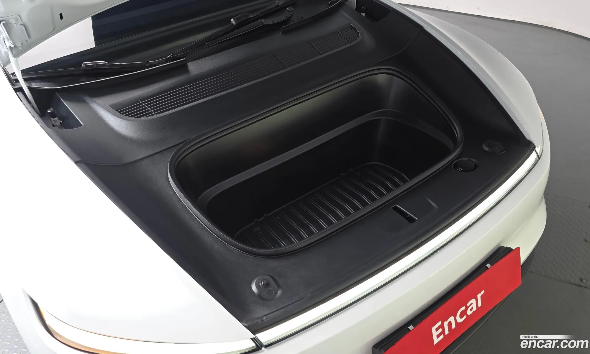 Tesla Model Y 2025 LRWYGCFJ6SC051971 — 6