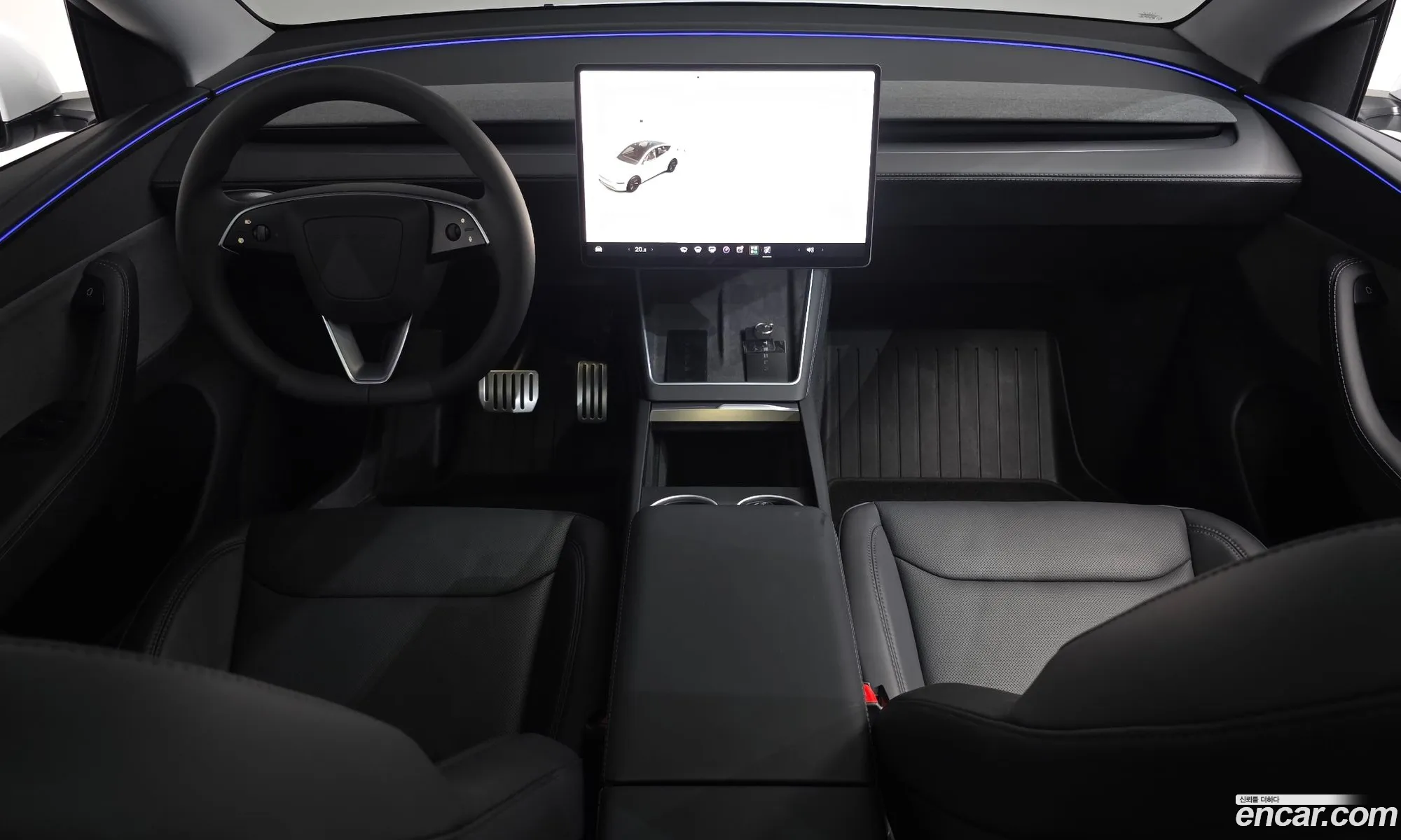 Tesla Model Y 2025 LRWYGCFJ6SC051971 — 4