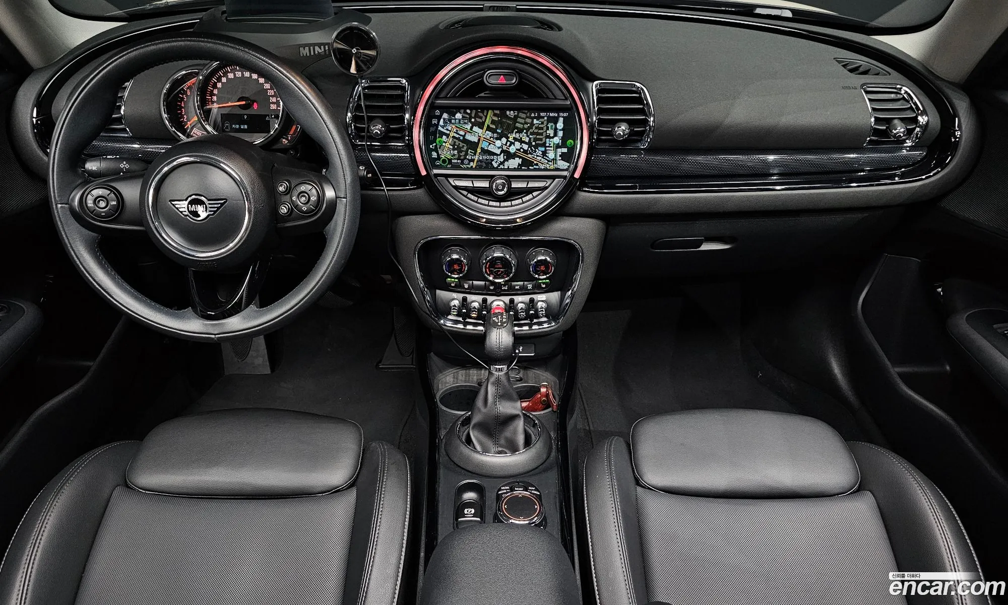 Mini Cooper Clubman 2019 — 19