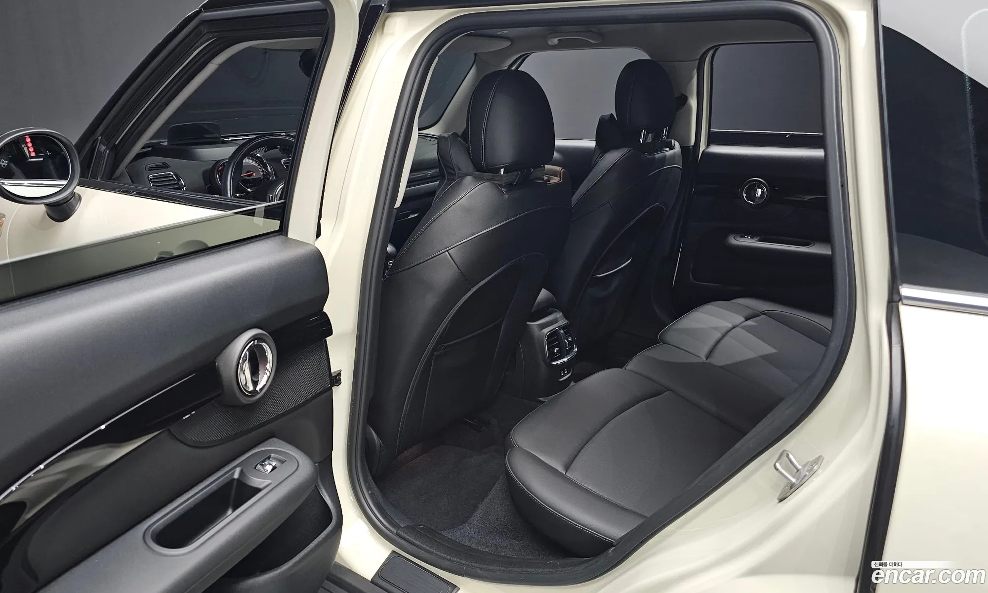 Mini Cooper Clubman 2019 — 14