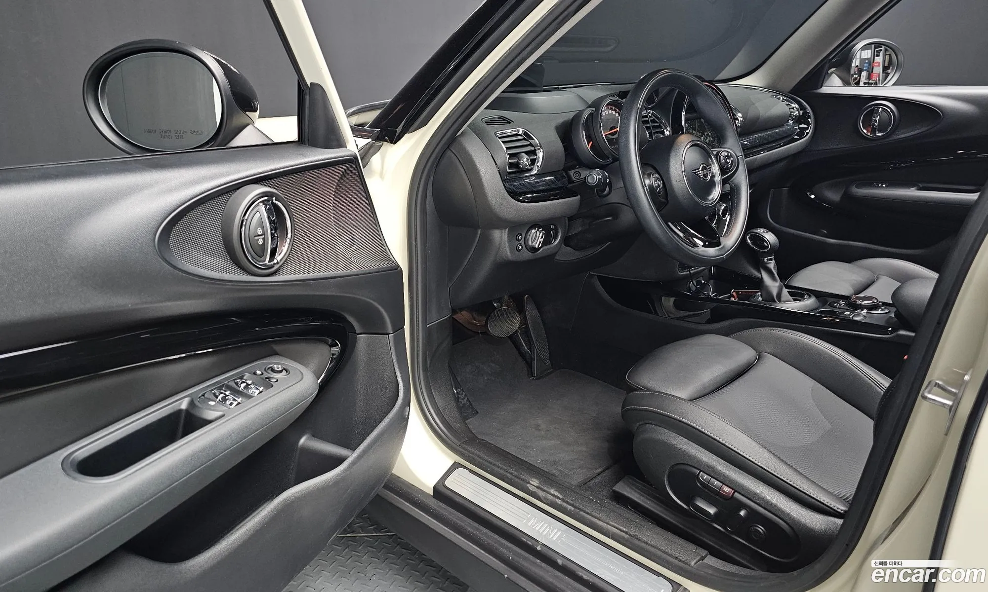 Mini Cooper Clubman 2019 — 27