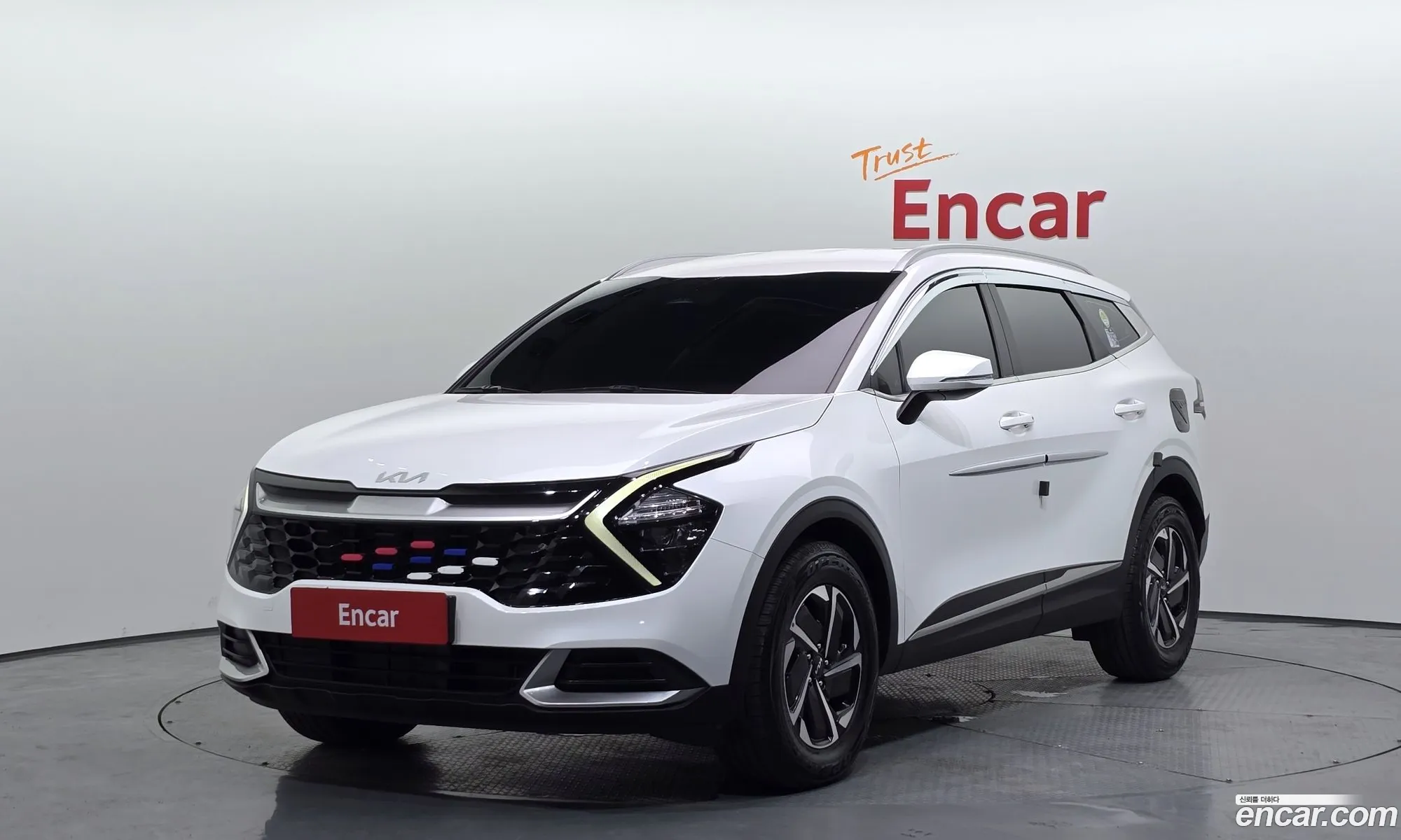 Kia Sportage Hybrid 2022 — 3