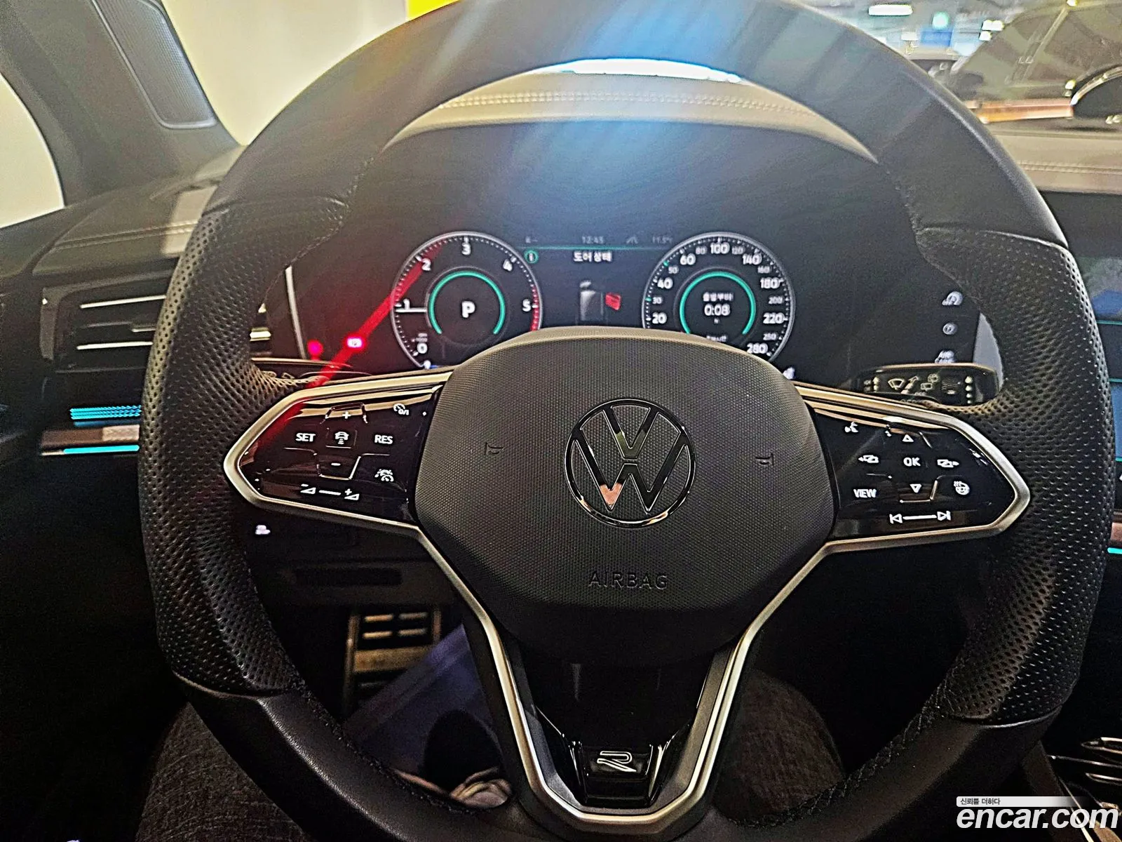 Volkswagen Touareg 2023 — 13