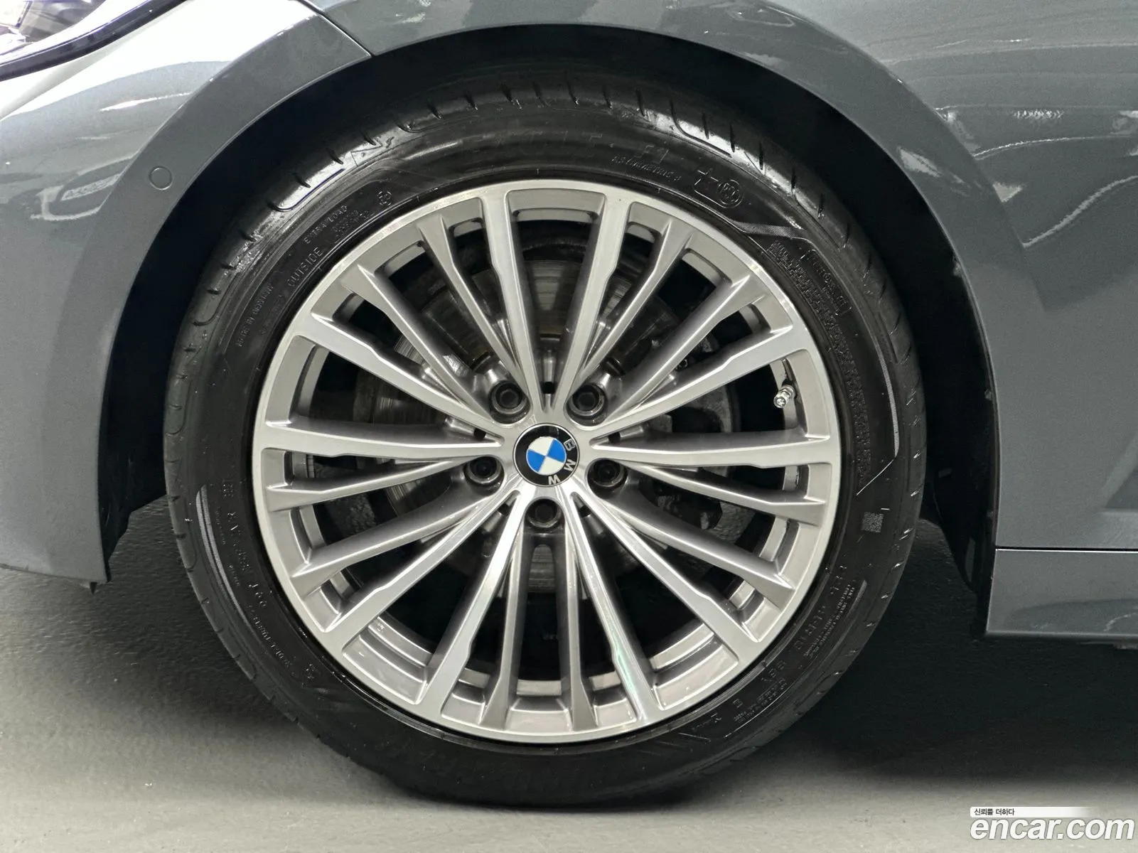 BMW 3 Series 2022 — 10