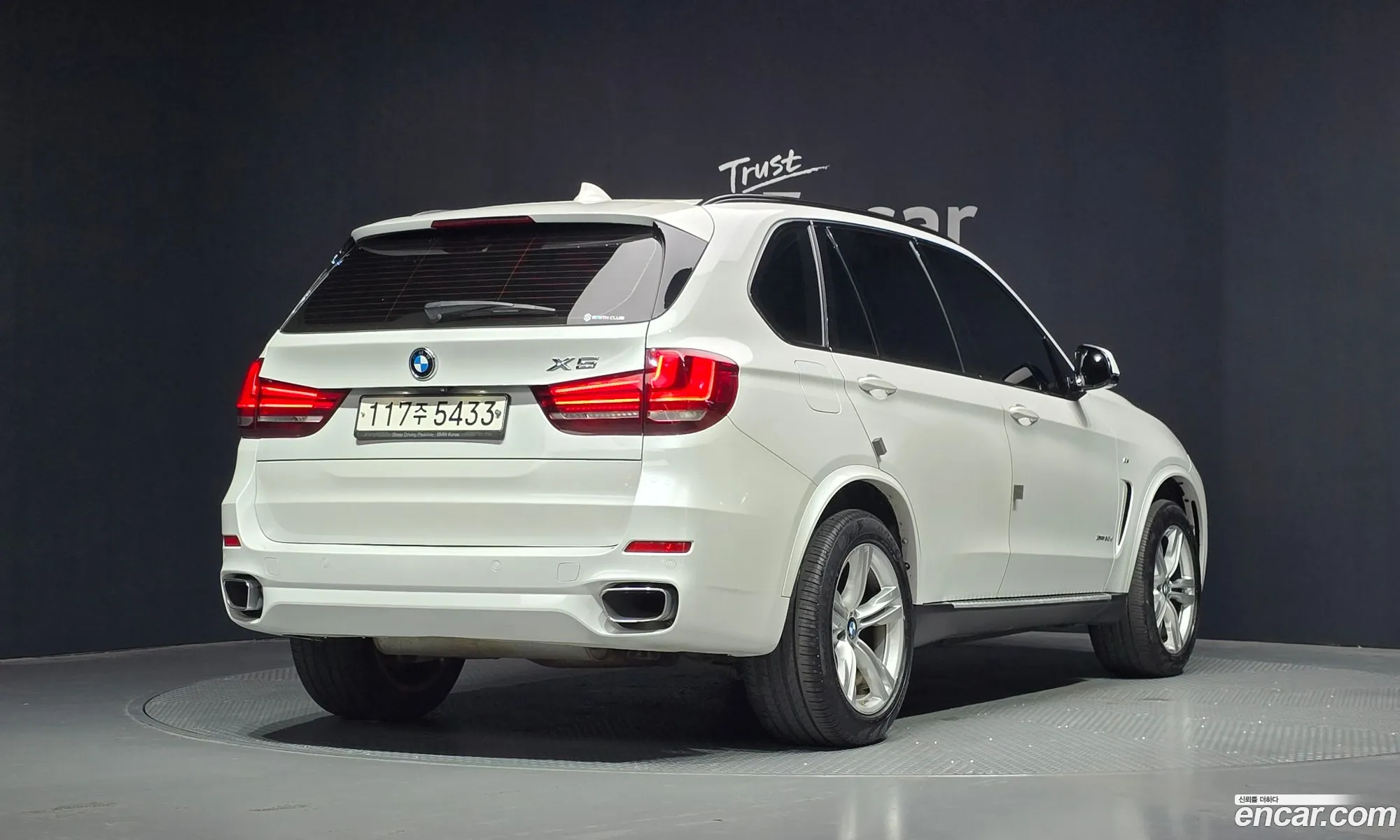 BMW X5 2018 WBAKS4101J0Y70895 — 12