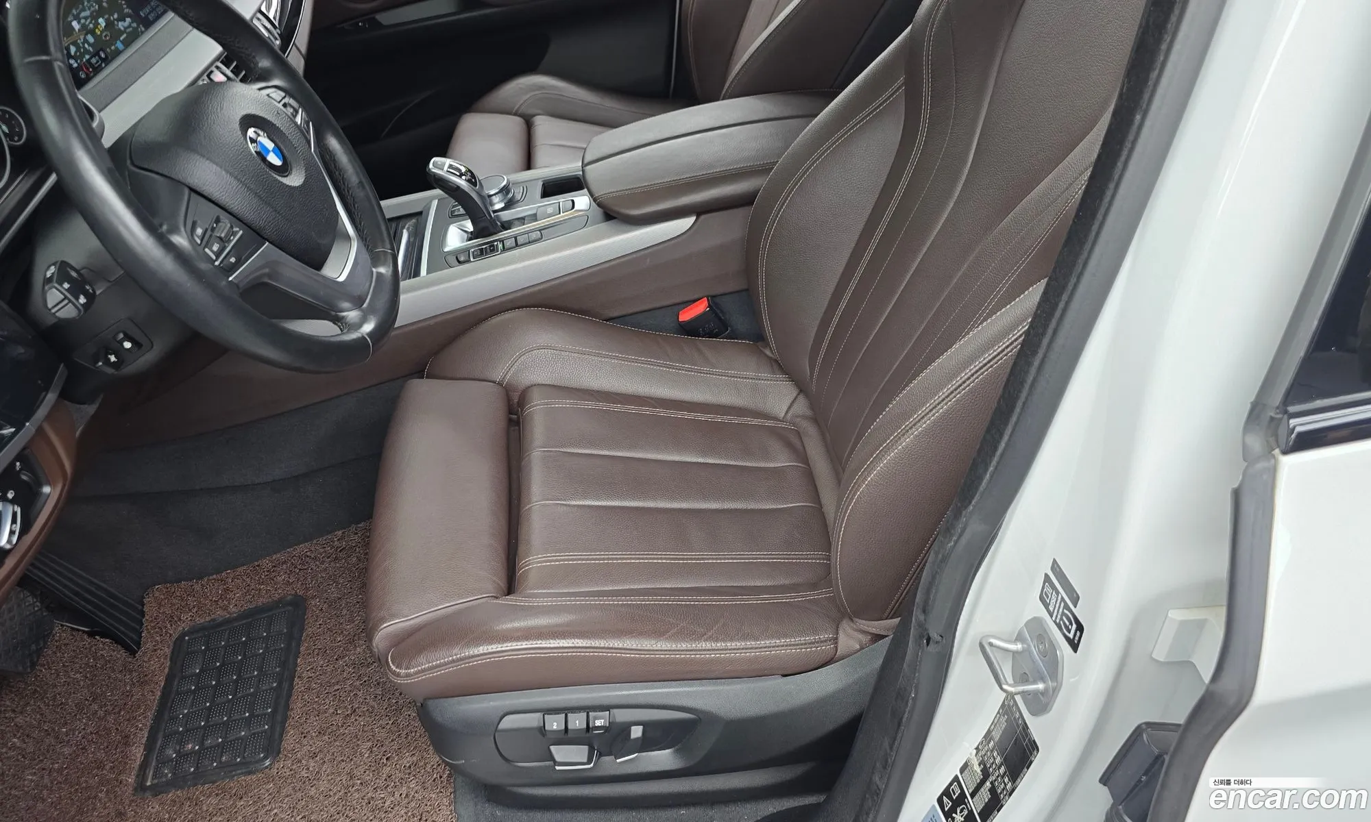 BMW X5 2018 WBAKS4101J0Y70895 — 30