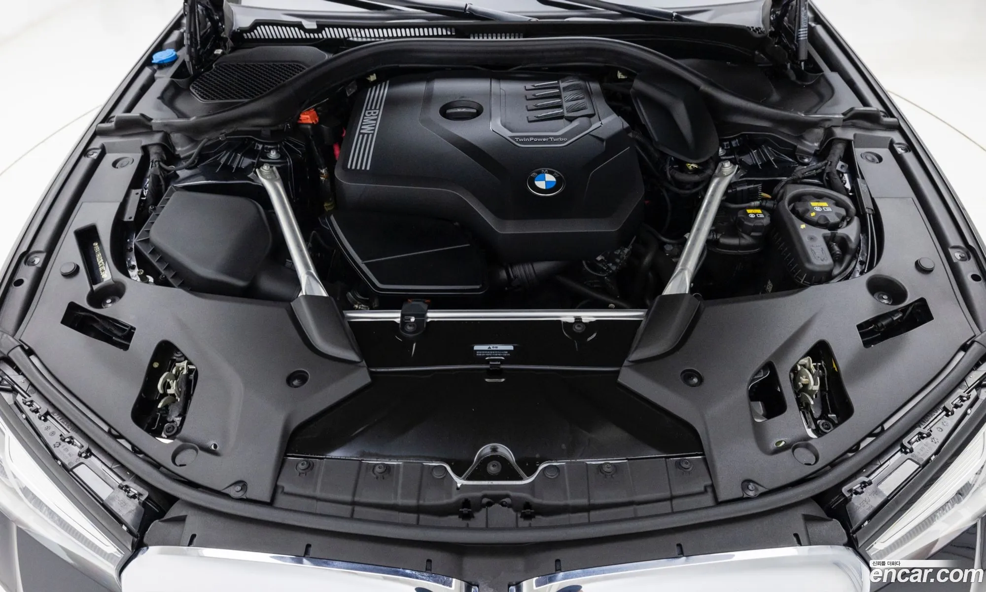 BMW 5 Series 2022 — 13