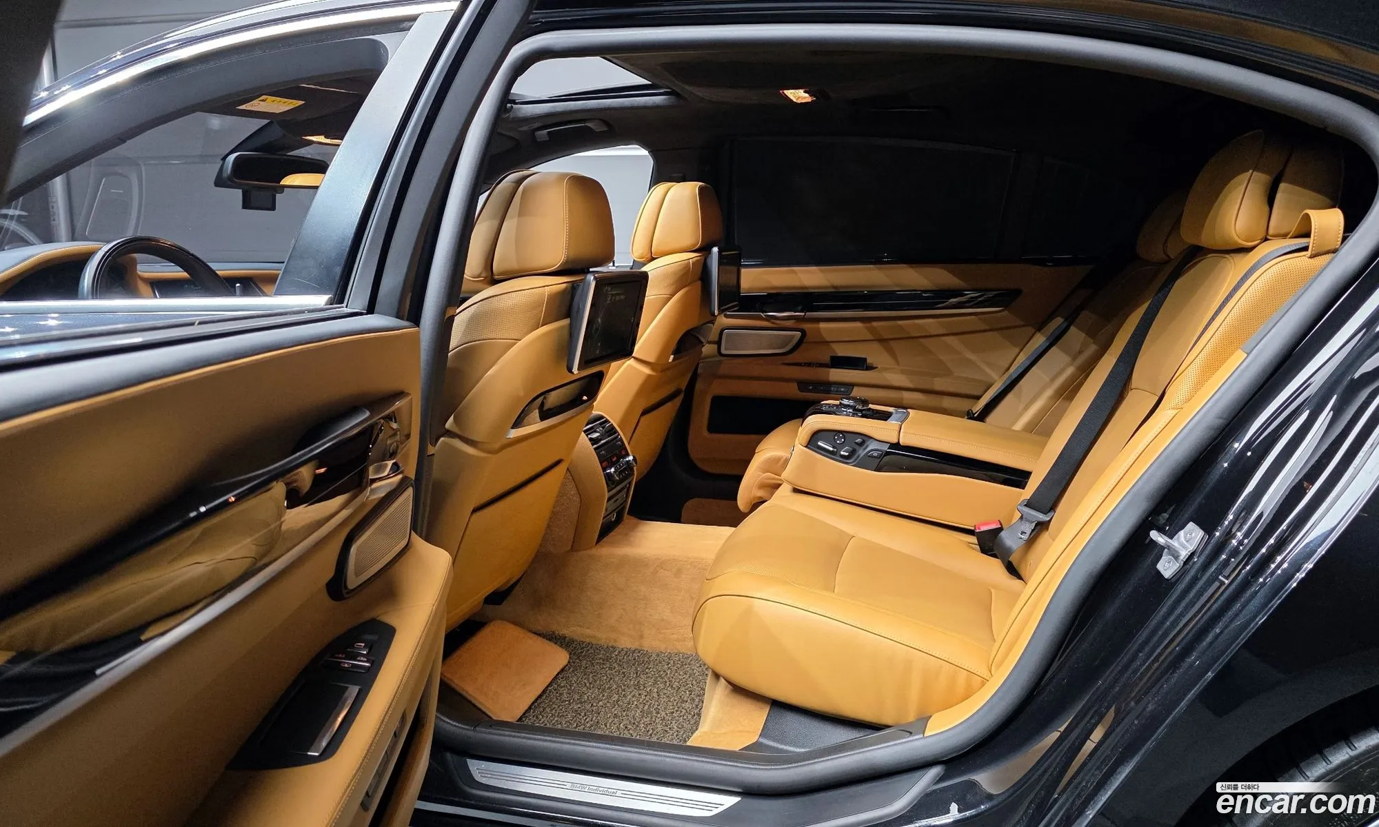 BMW 7 Series 2015 — 11