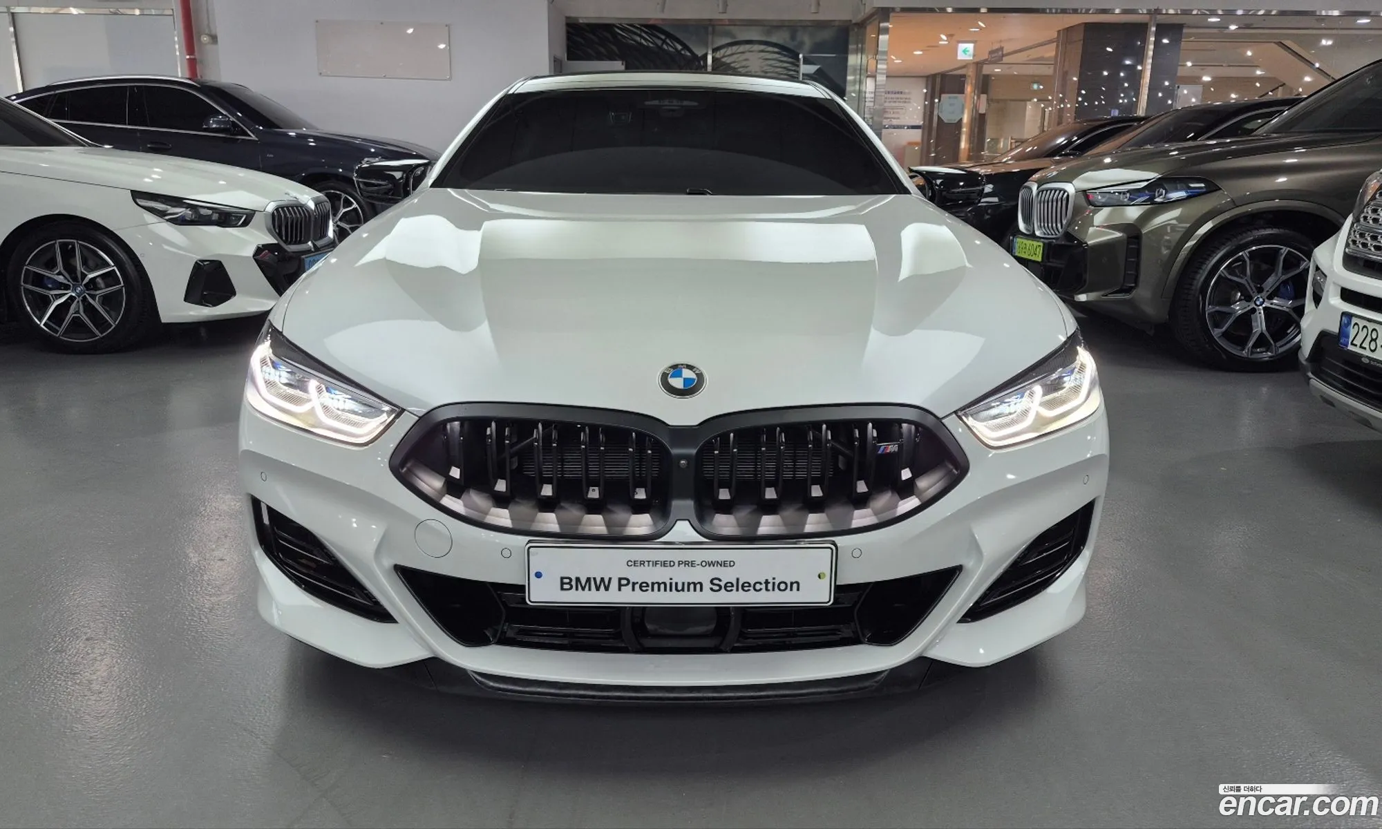 BMW 8 Series 2025 — 3
